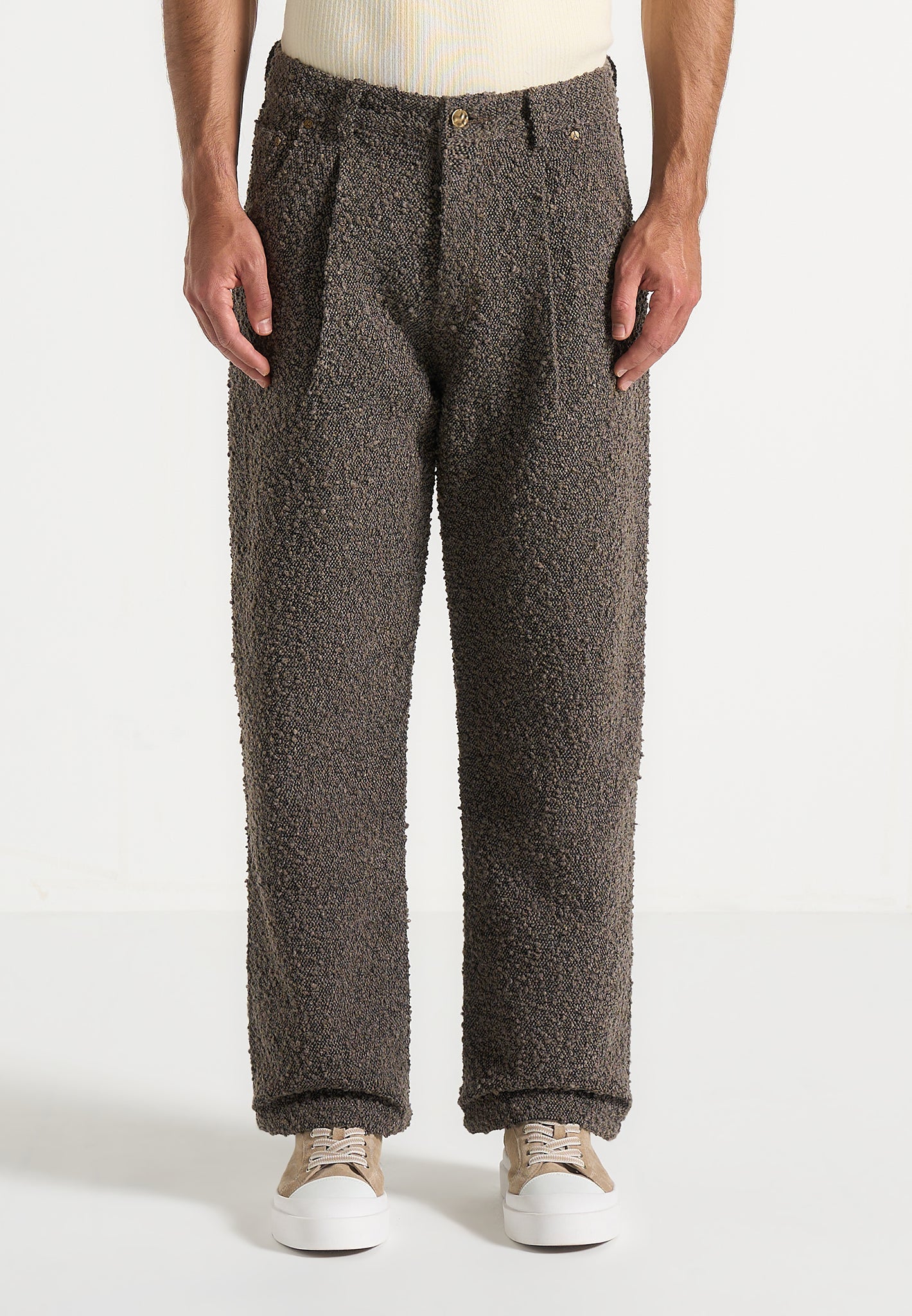 Arnault - Boucle Pleated Jeans - Brown