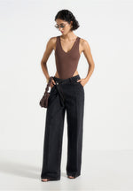 Noa - V-Neck Bodysuit - Brown