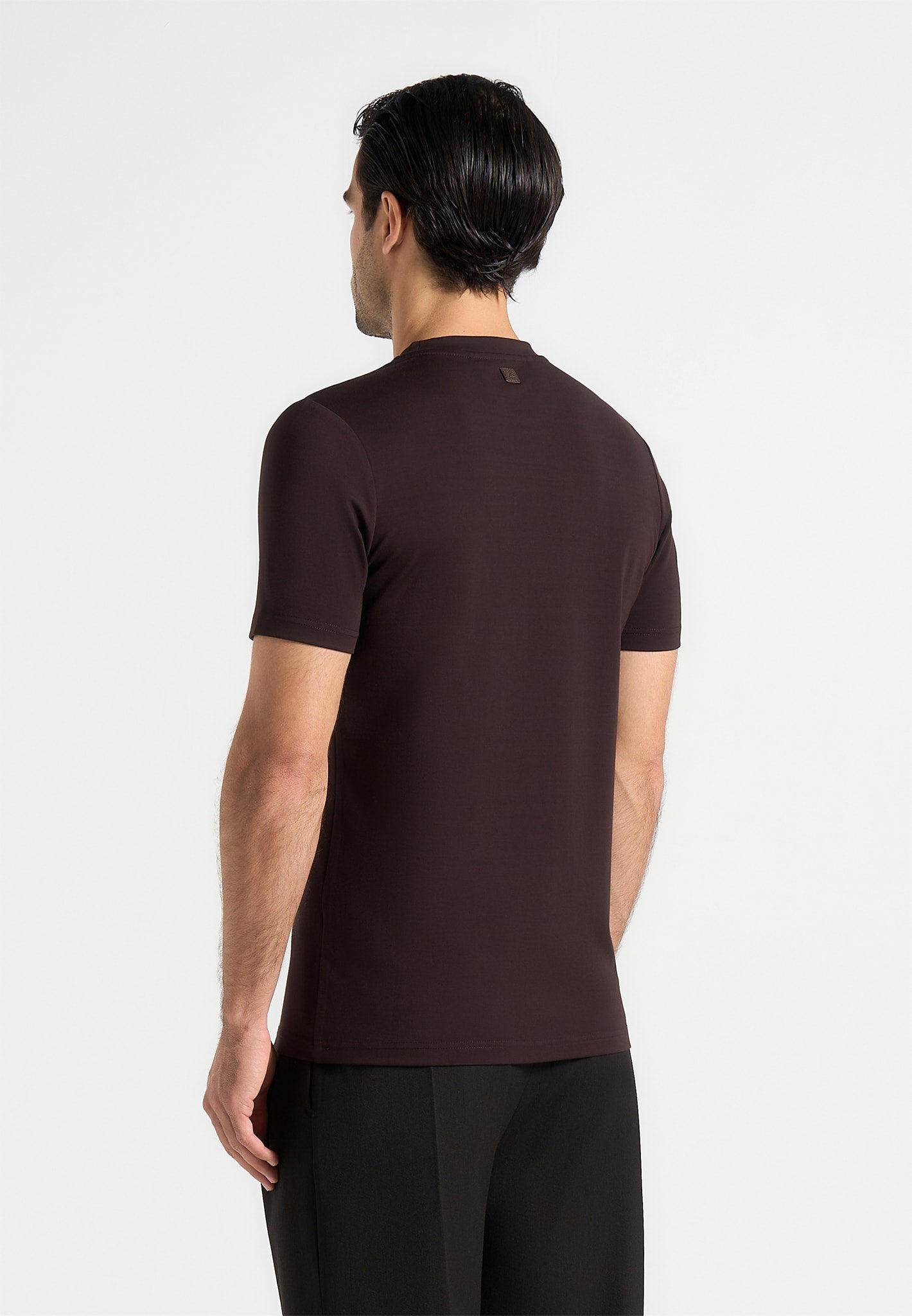 Armand - Fitted Luxe T-Shirt - Brown