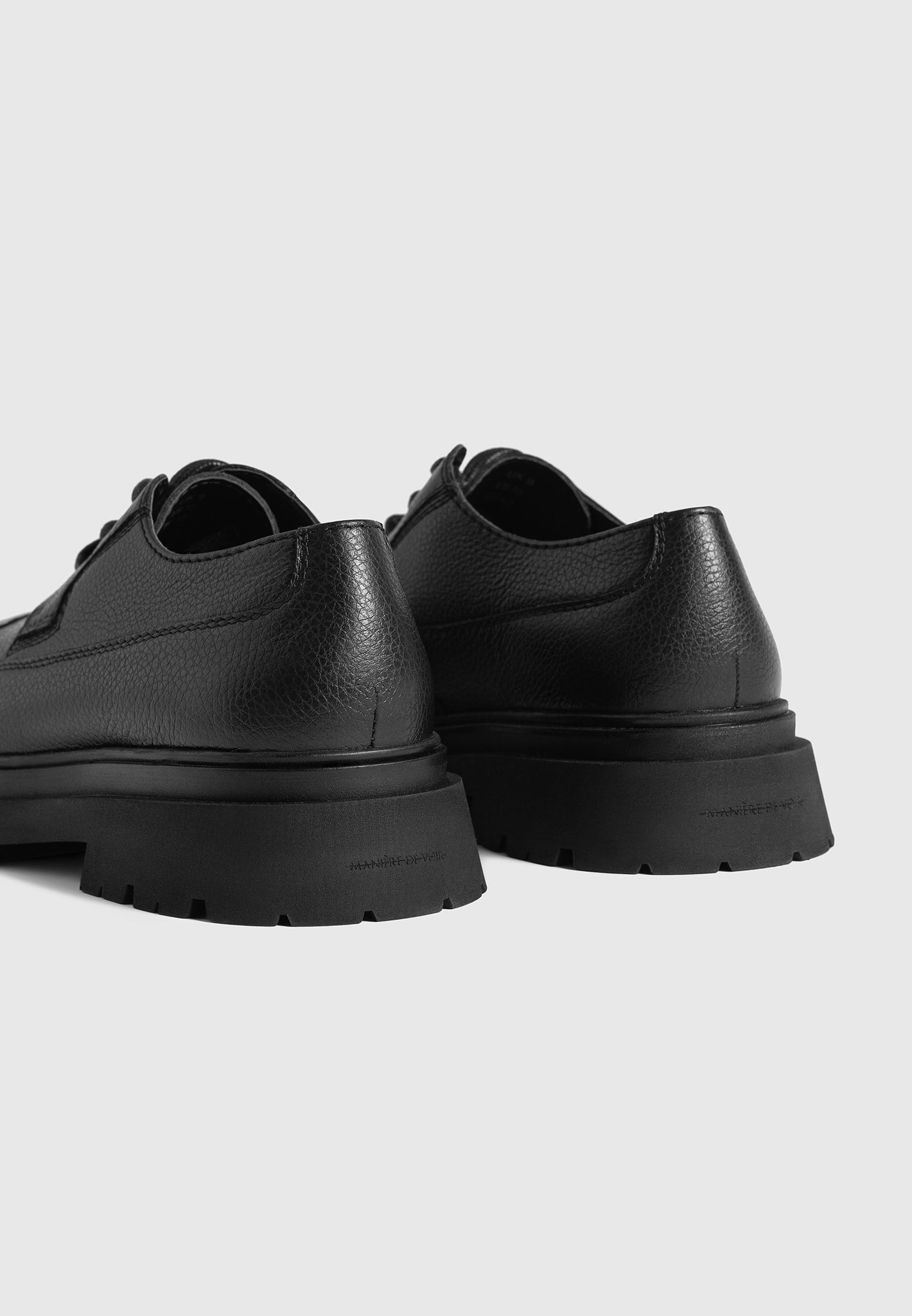 rennes-pebbled-leather-derby-shoe-black