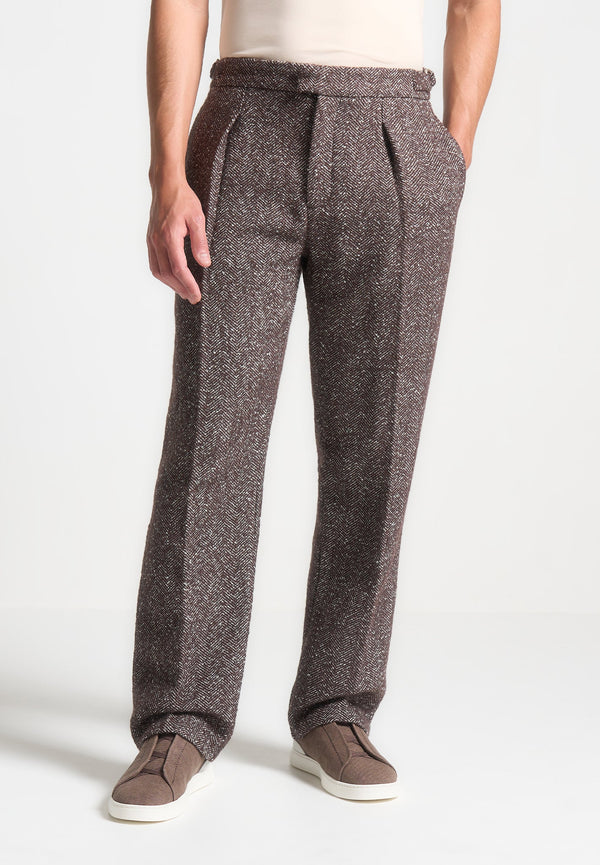 Dorian - Relaxed Fit Wool Blend Herringbone Pleated Tailored Trousers - Brown