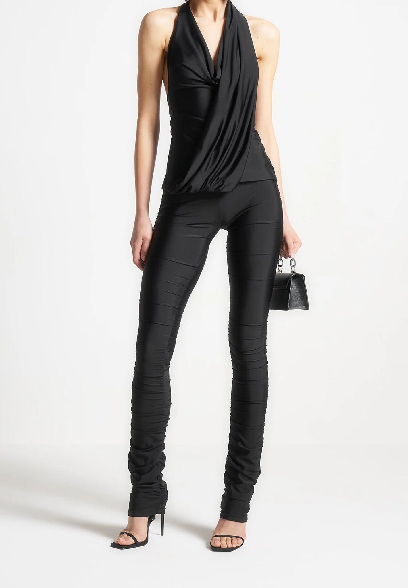 ruched-fit-and-flare-leggings-black 