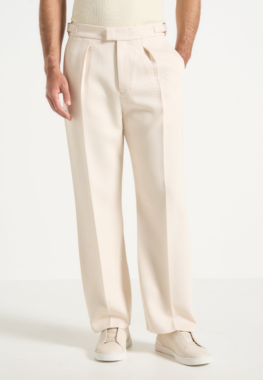 relaxed-fit-twill-pleated-tailored-trousers-cream