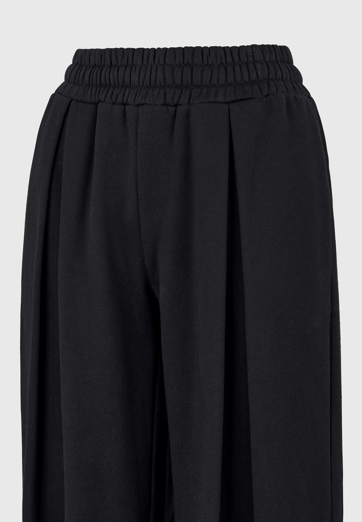 straight-leg-joggers-black