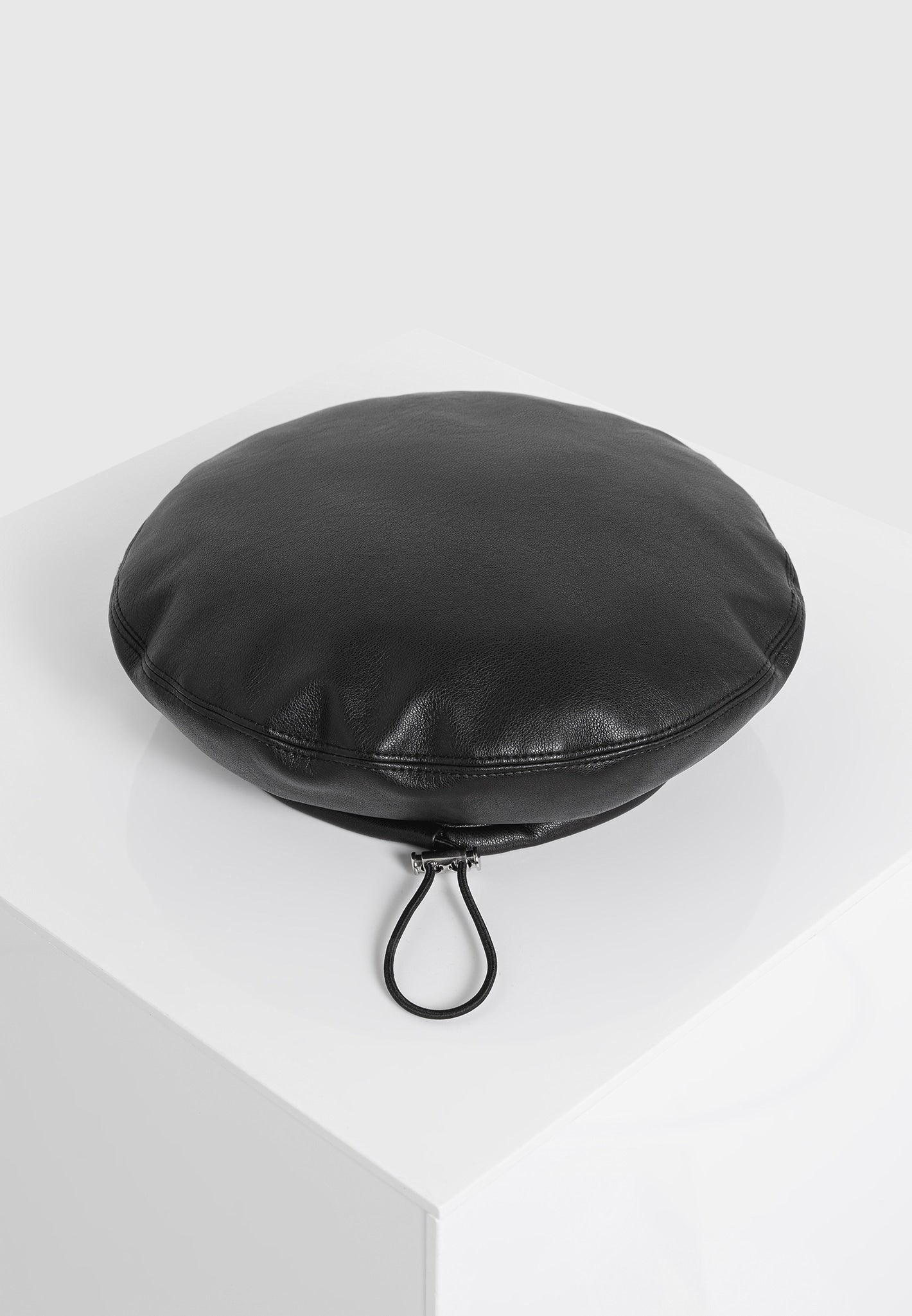 anya-leather-beret-black