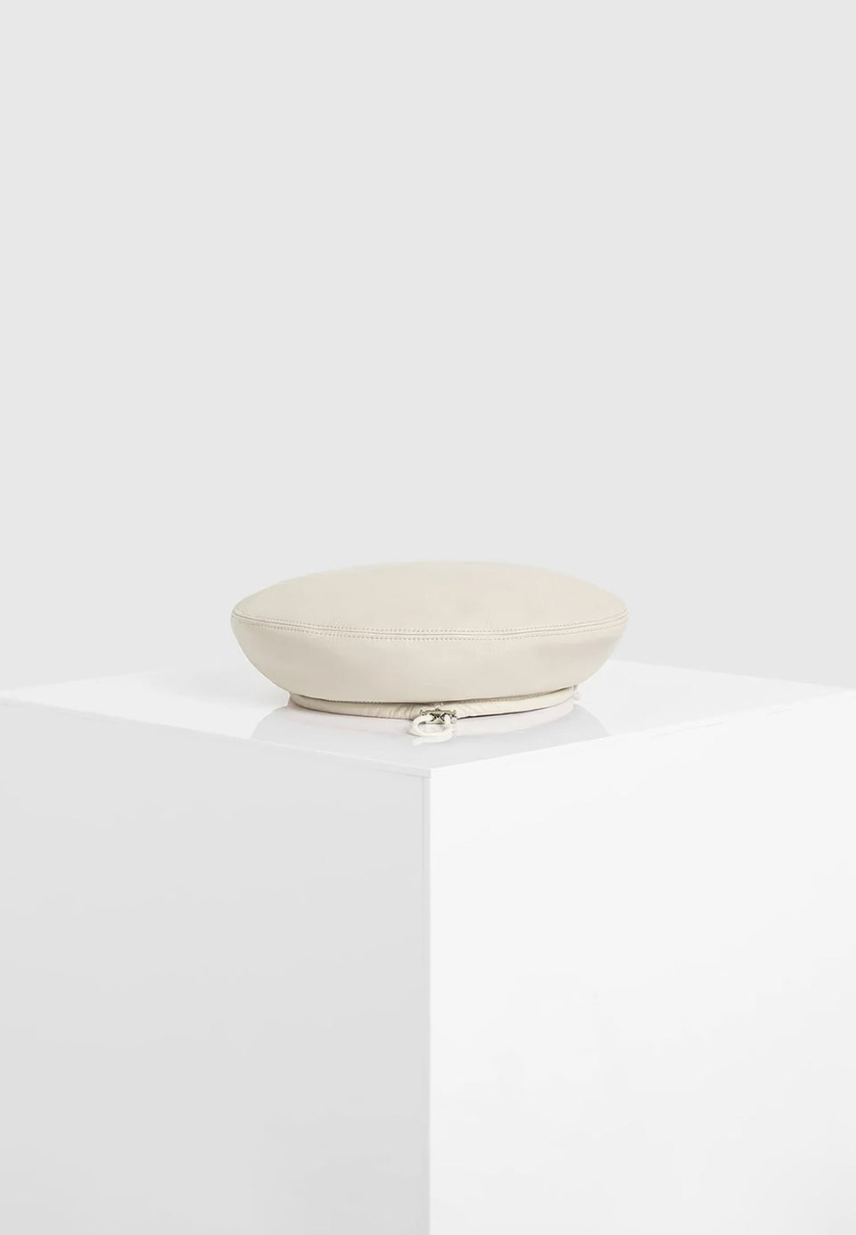 anya-leather-beret-beige