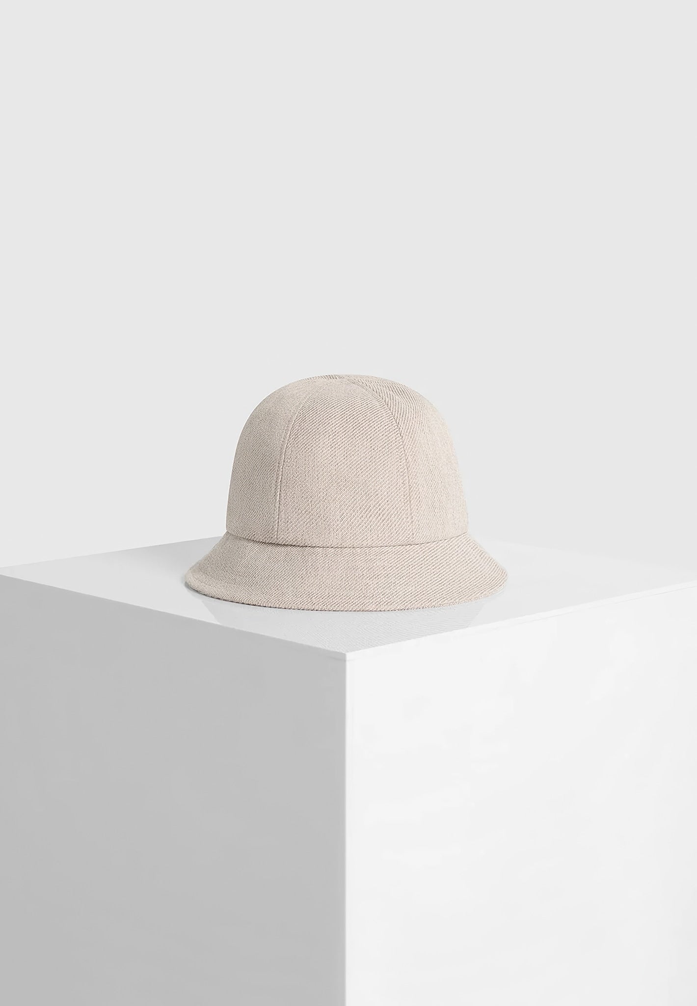signature-bucket-hat-cream-1