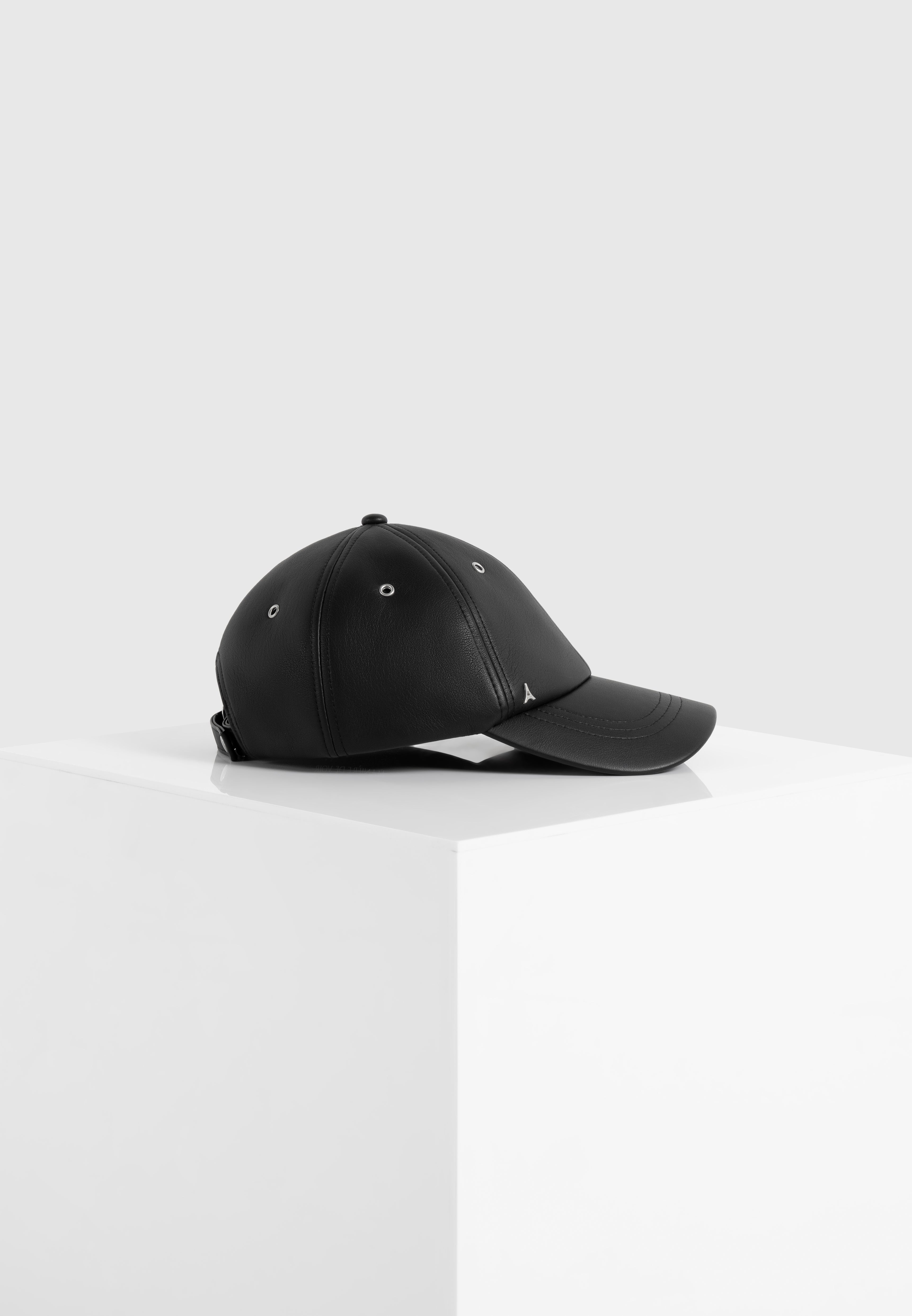 Lou - Leather Cap - Black 