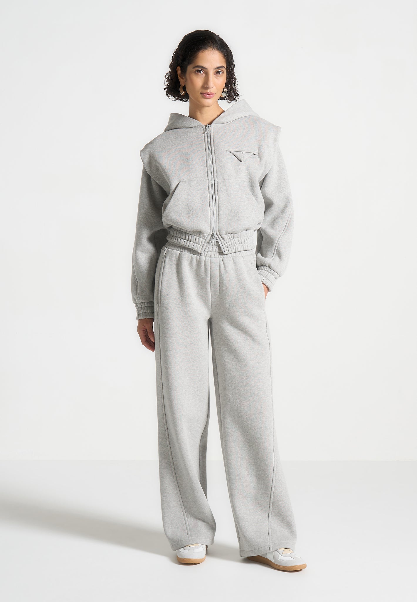 eternelle-relaxed-joggers-grey 