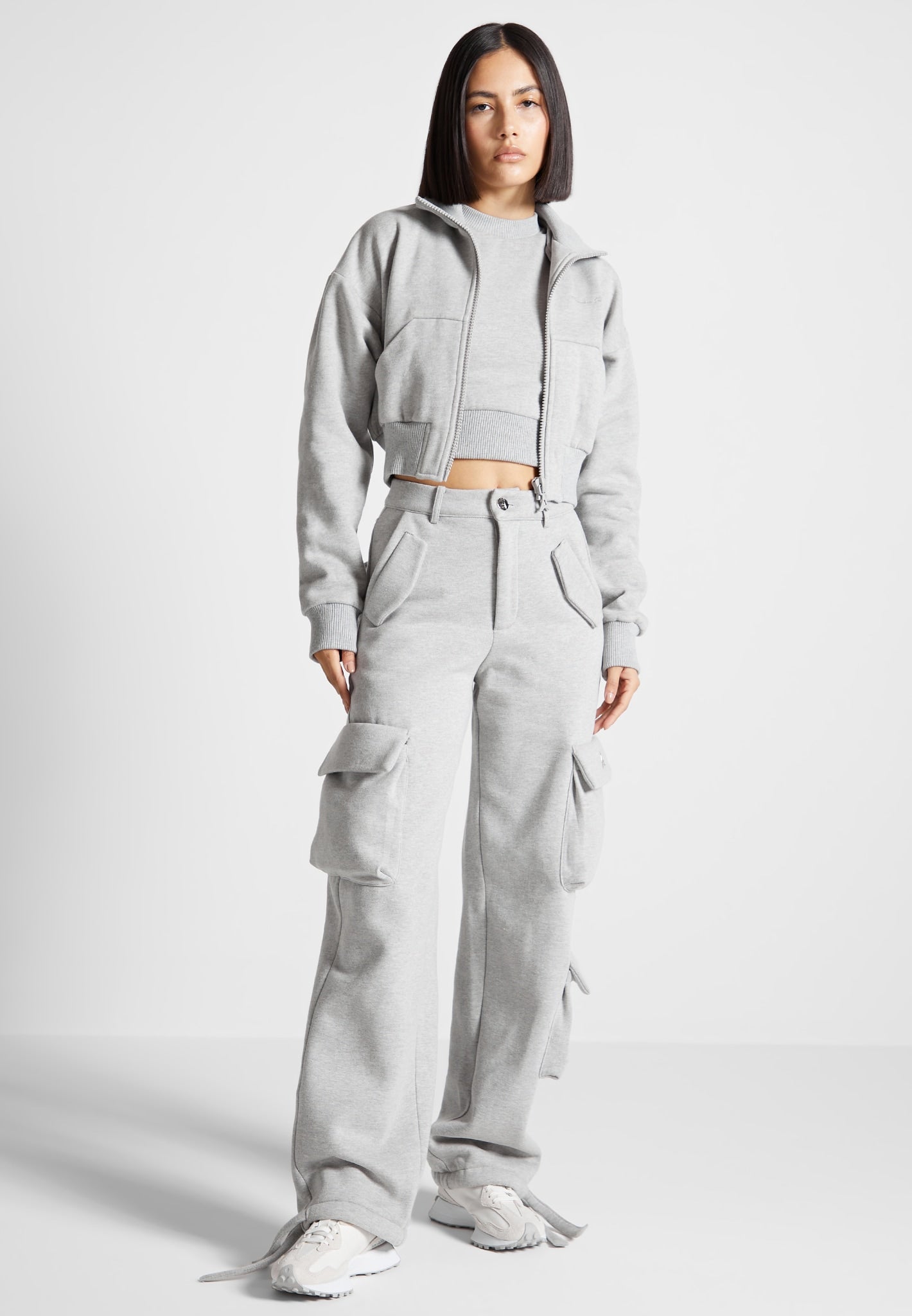 high-waisted-jersey-cargo-pants-grey