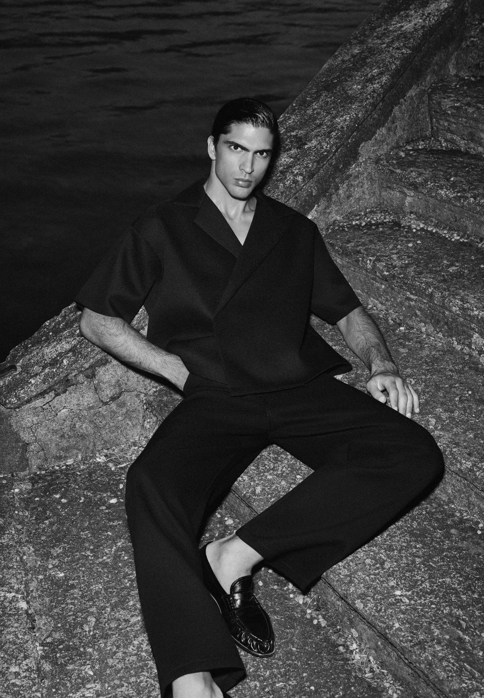 abel-boxy-twill-double-breasted-shirt-black