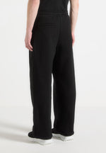 eternel-twin-pleated-relaxed-jogger-black