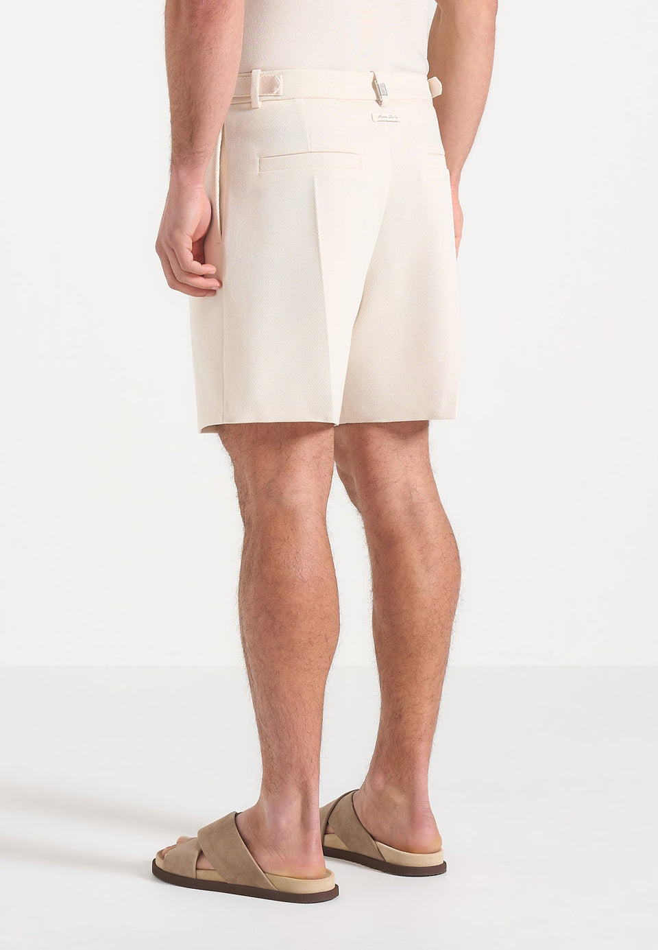marin-tailored-pleated-shorts-cream