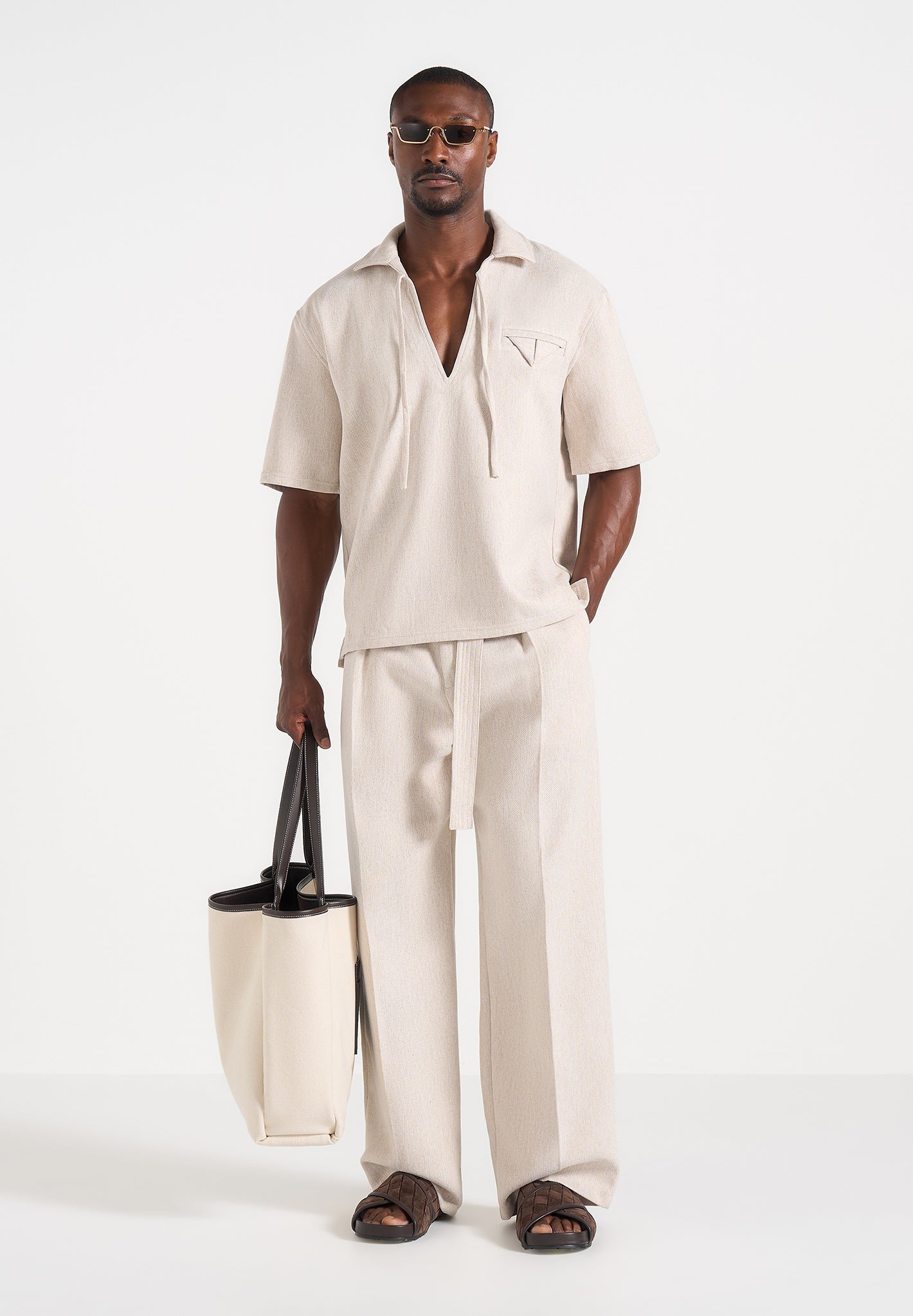 loic-wide-leg-textured-trousers-with-belt-cream