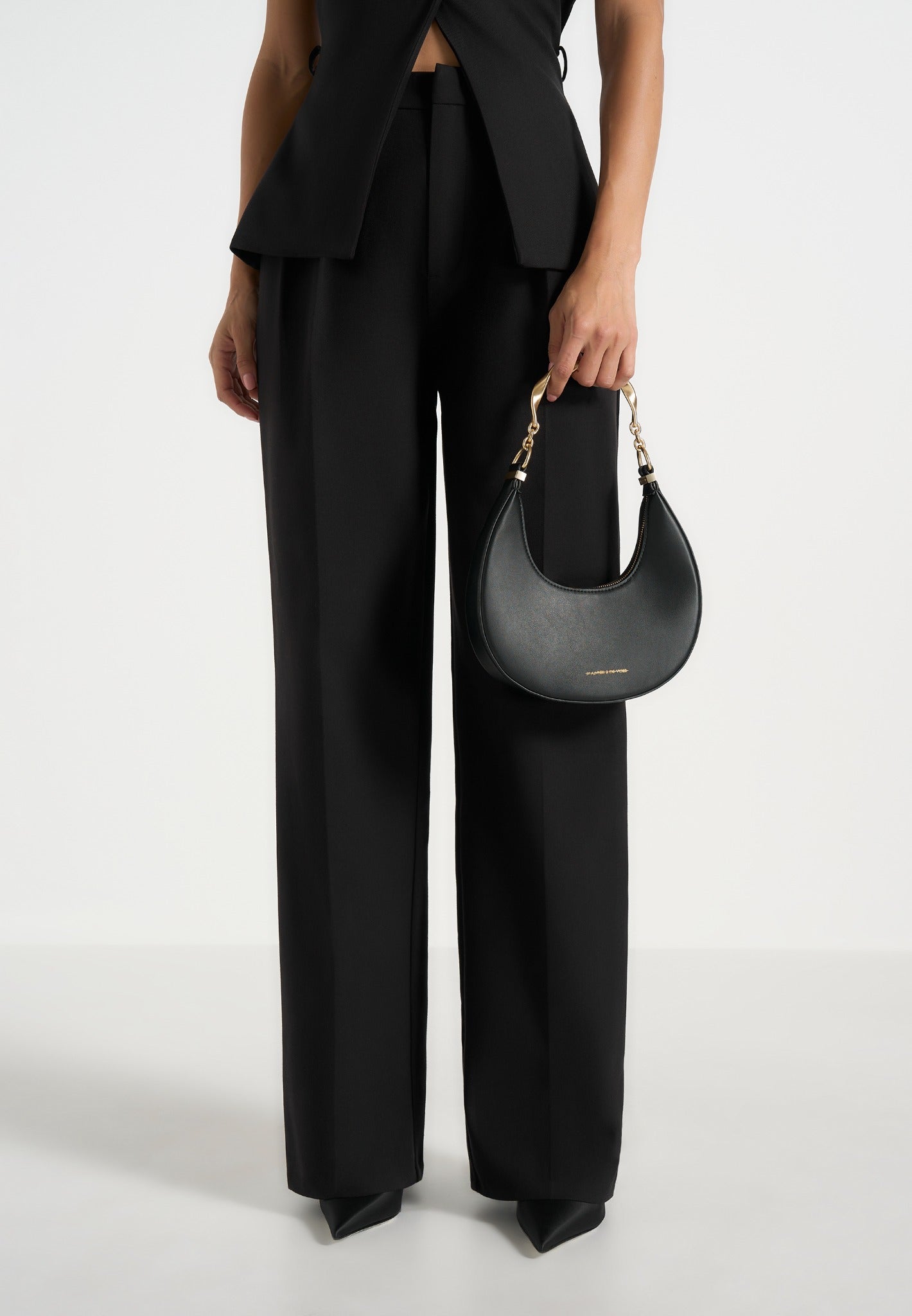 Sadie - Sculpted Leather Crescent Bag - Black