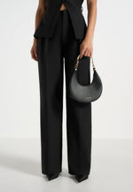Sadie - Sculpted Leather Crescent Bag - Black