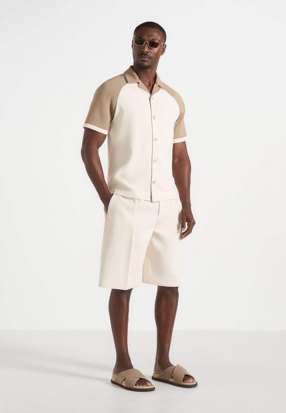 auguste-tailored-twill-bermuda-shorts-cream