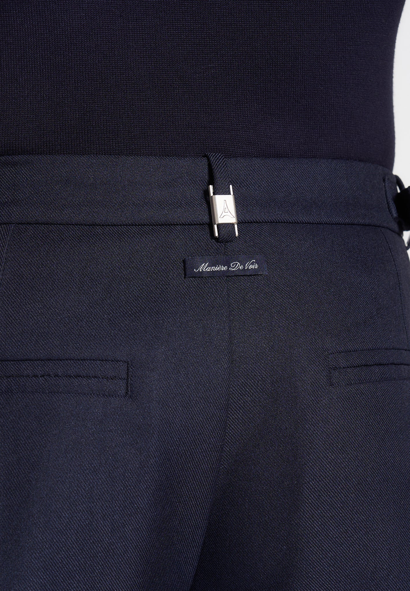 marin-tailored-pleated-shorts-navy