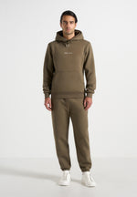 js004-signature-regular-fit-hoodie-olive