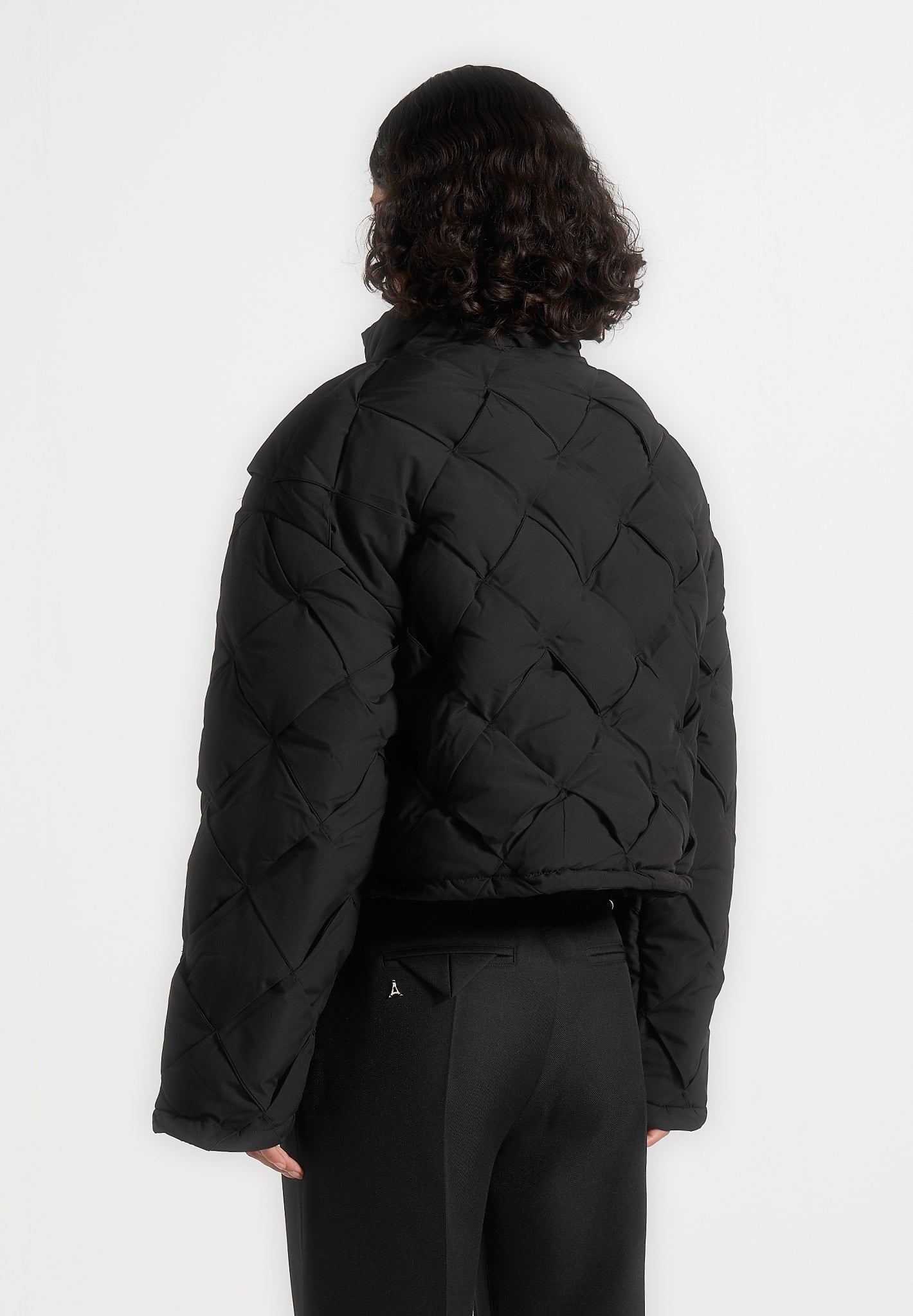 woven-interlock-puffer-jacket-black-1
