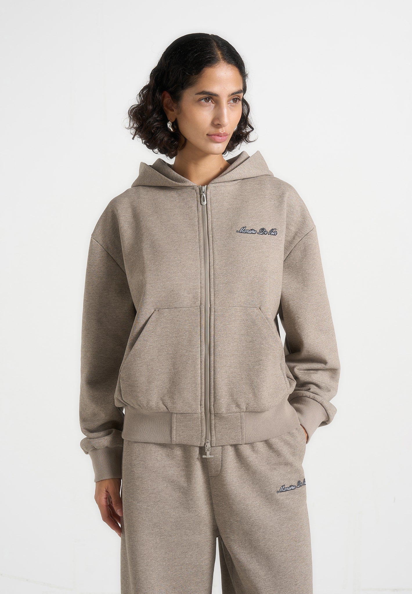 js002-unisex-signature-relaxed-fit-zip-hoodie-taupe 