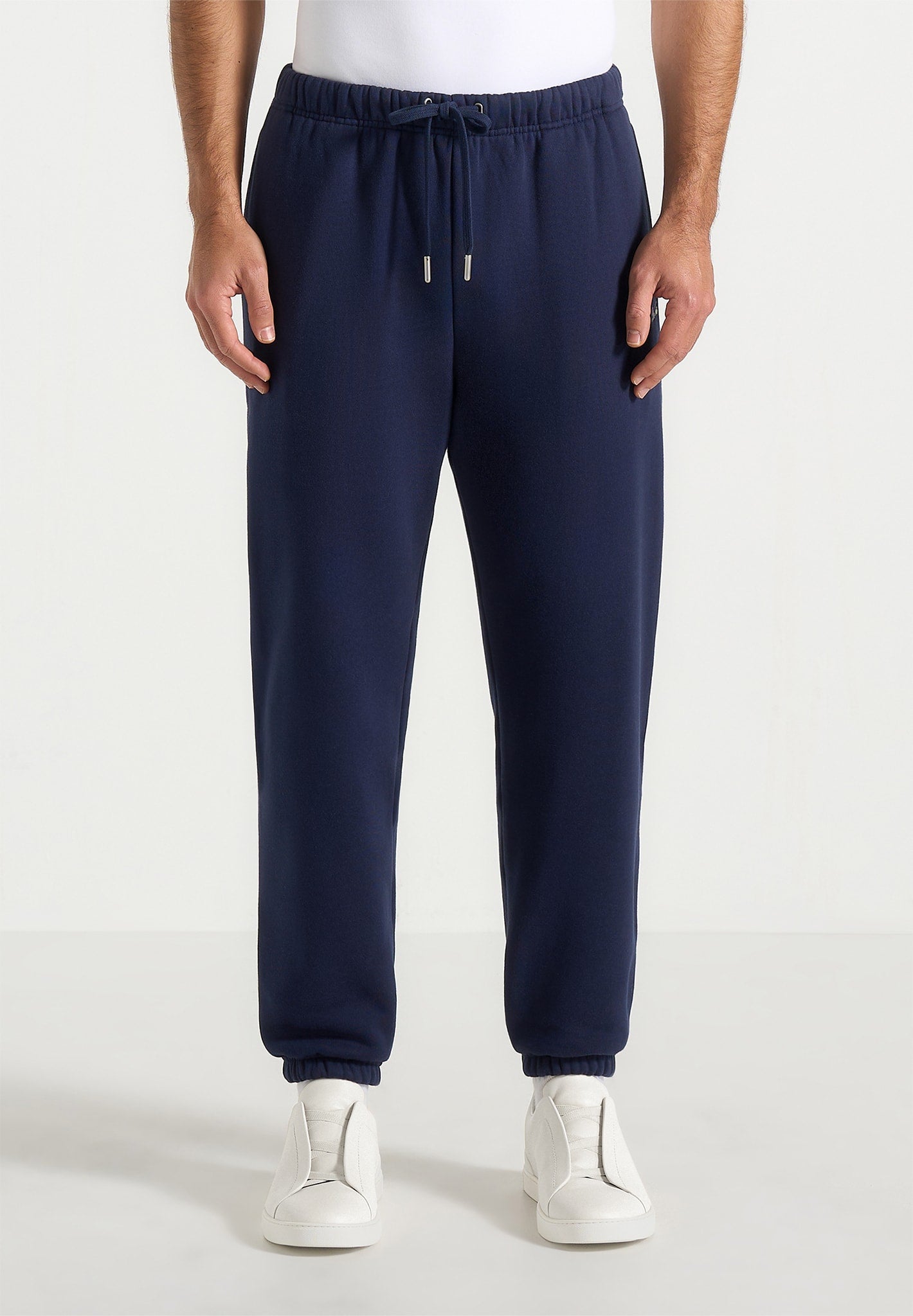 js005-signature-regular-fit-cuffed-joggers-navy