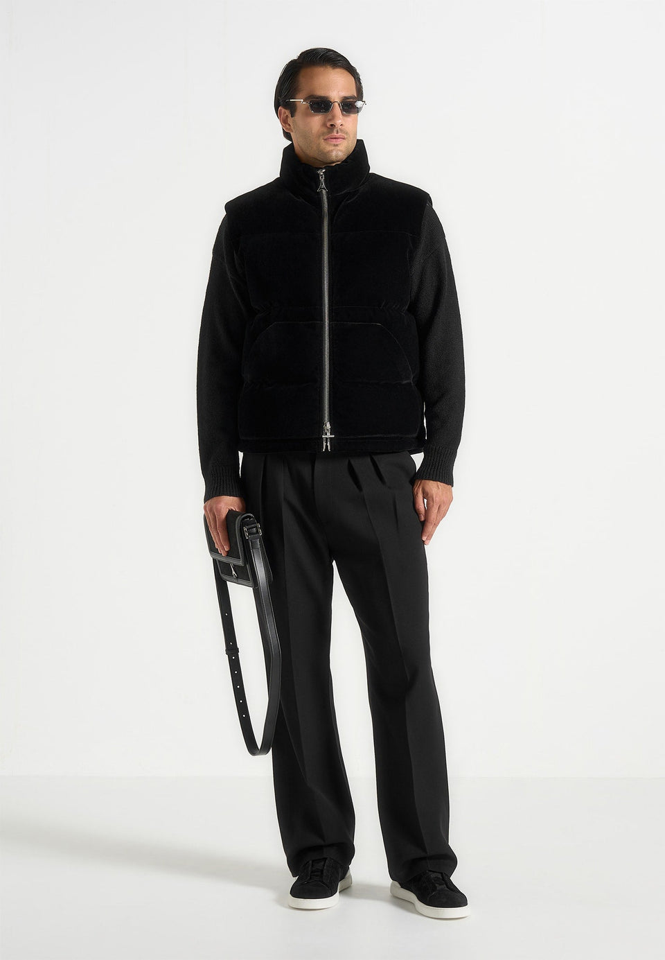 manu-velvet-puffer-gilet-black