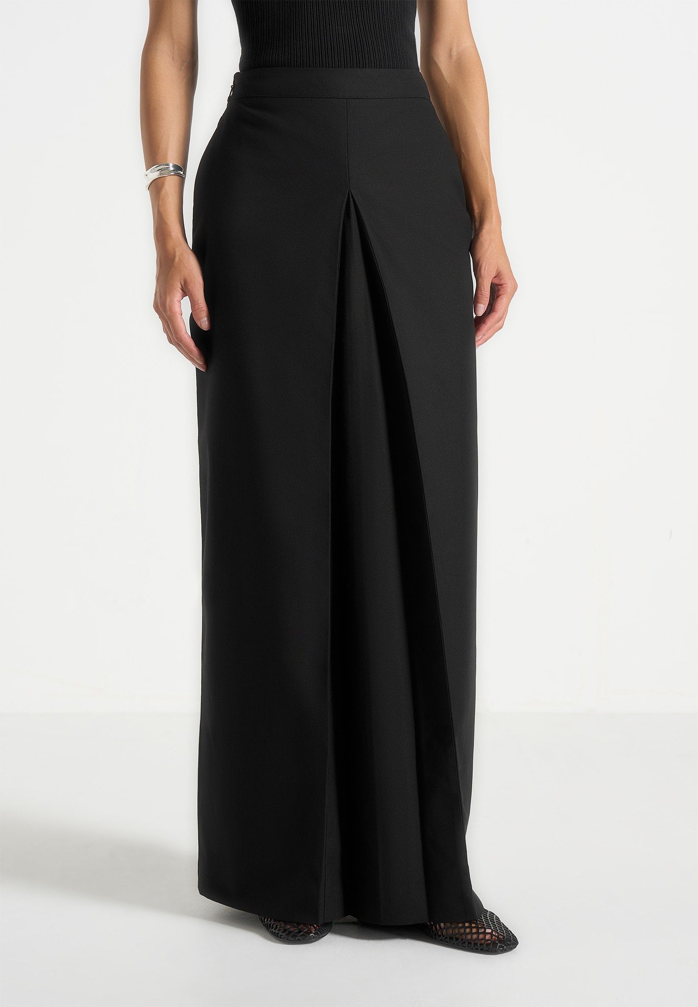 regine-tailored-a-line-maxi-skirt-black 