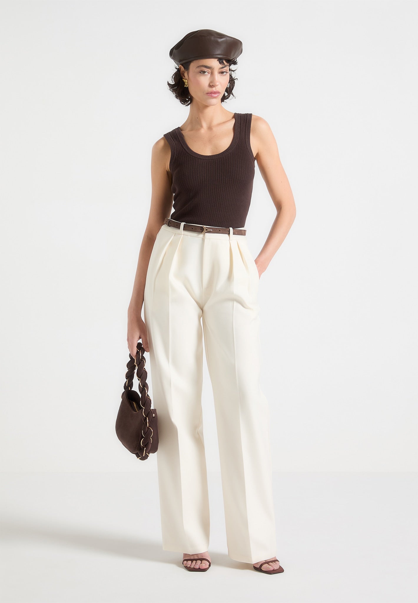 leonie-eiffel-slim-suede-belt-brown-gold