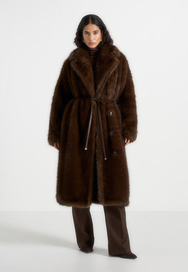 Bria - Oversized Fur Coat With Leather Belt - Brown