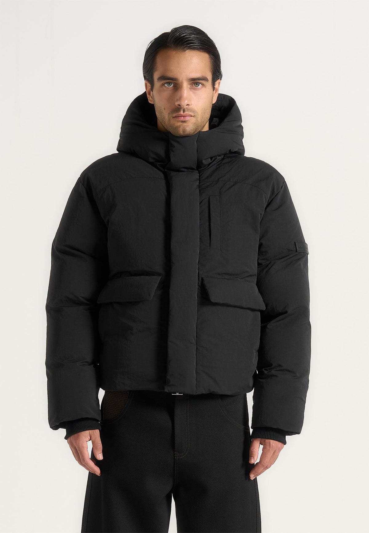 Casey - Unisex Minimal Raglan Puffer Jacket - Black