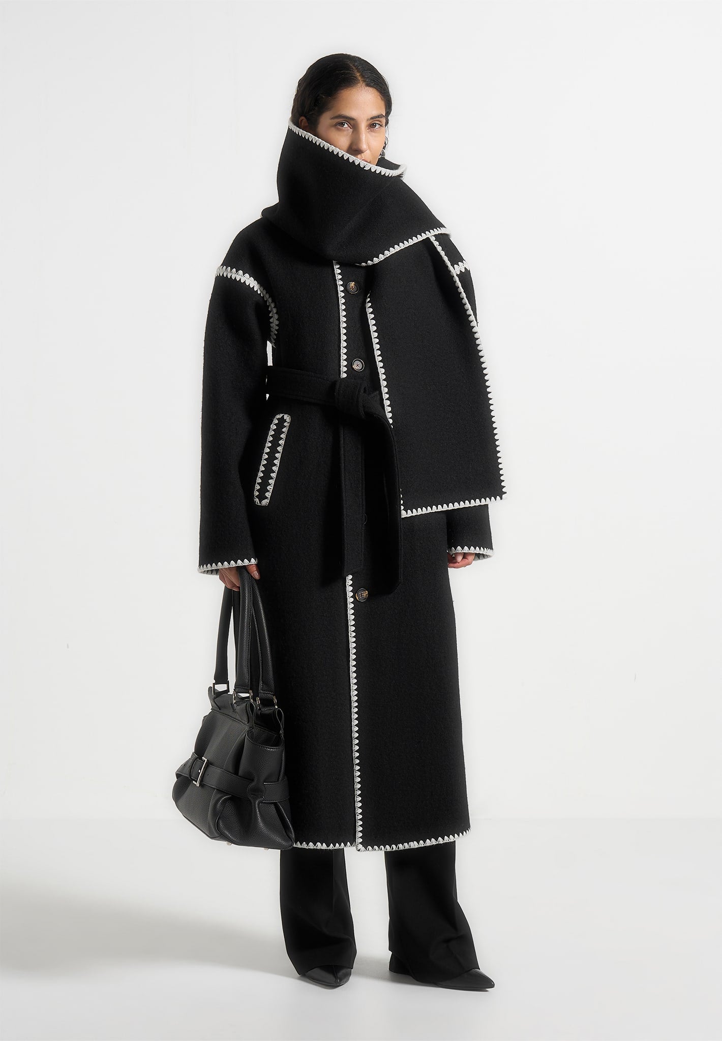 aube-blanket-stitch-wool-scarf-black