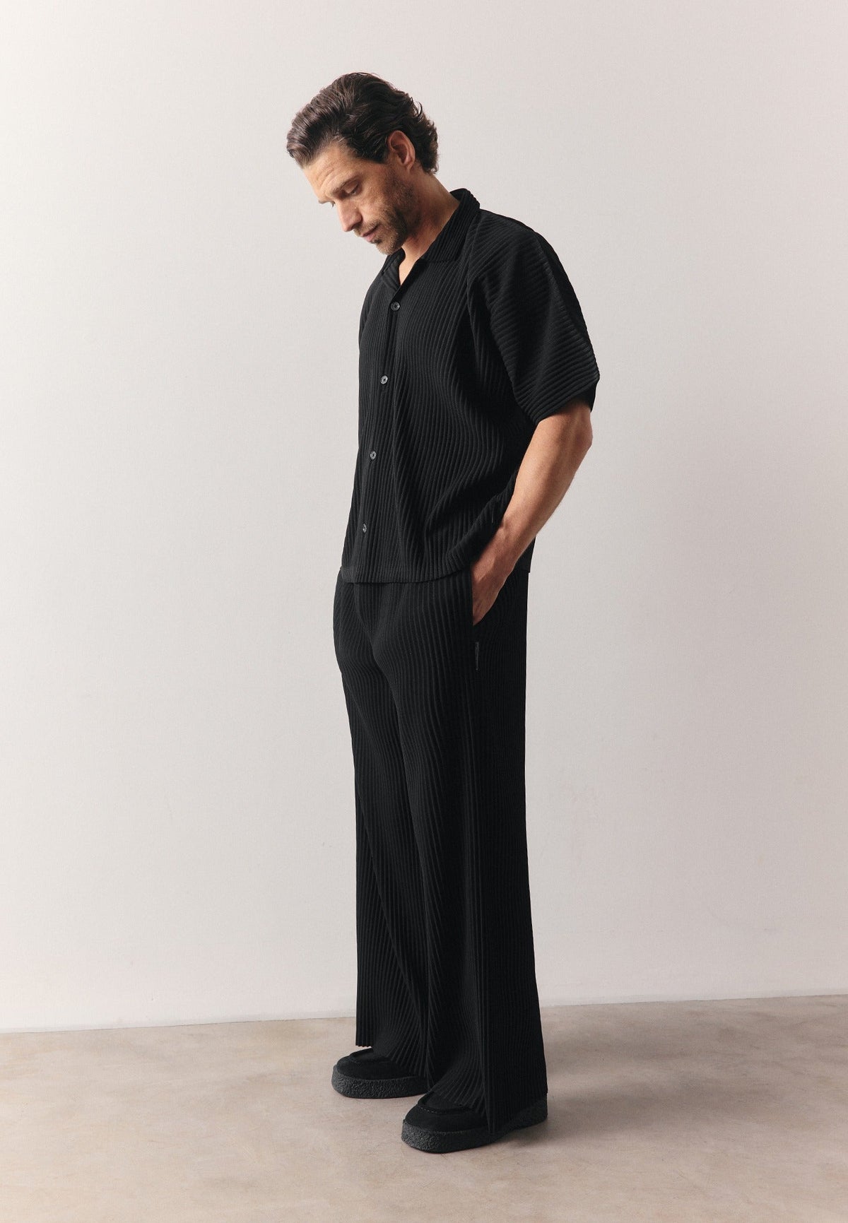 Jonas - Pleated Wide Leg Pants - Black