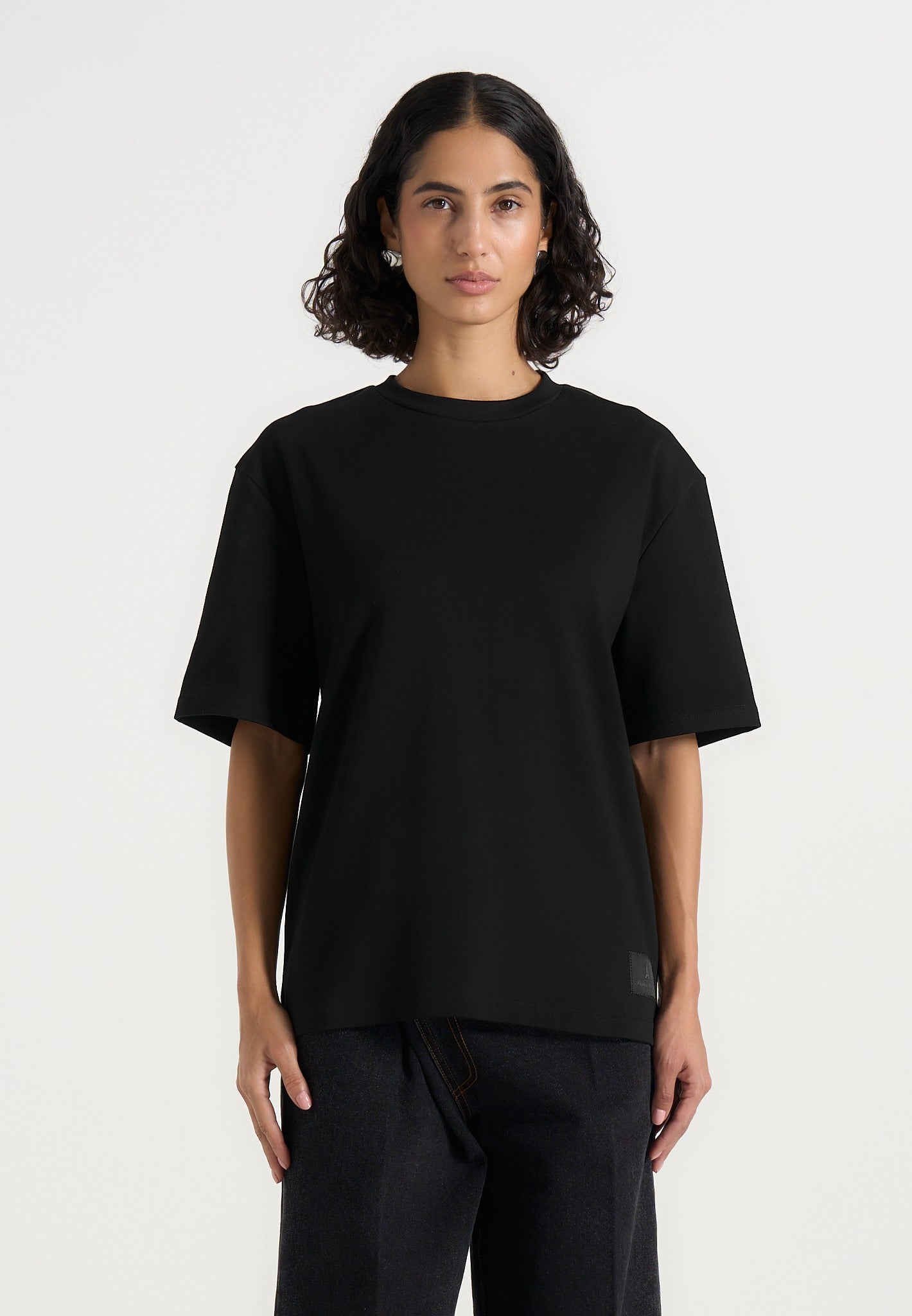 ts007-unisex-relaxed-fit-cotton-t-shirt-black