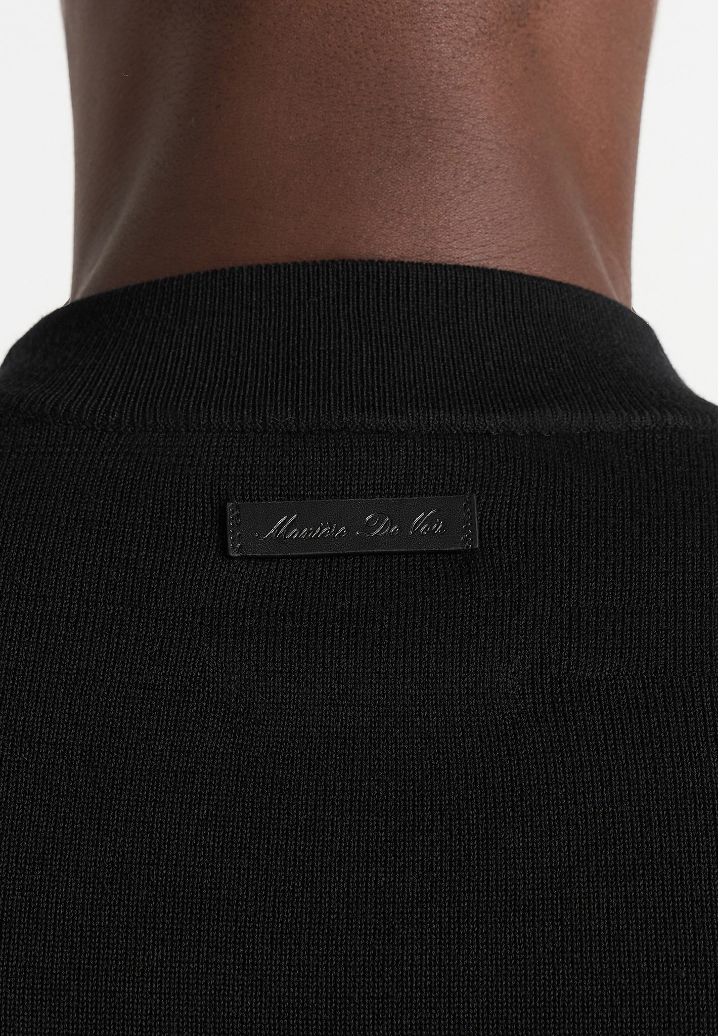 KW003 - Fitted Mock Neck Wool-Blend Sweater - Black