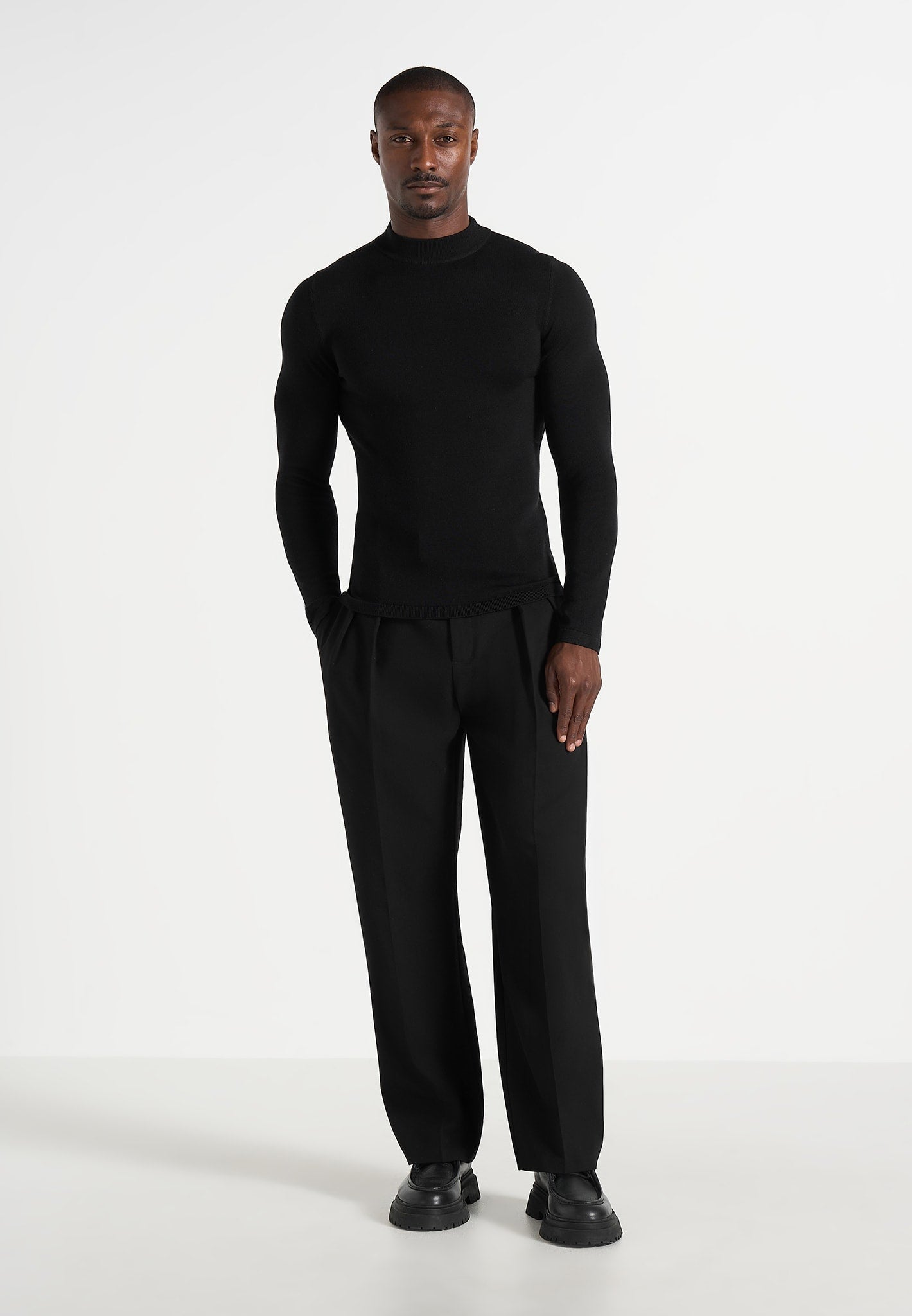 KW003 - Fitted Mock Neck Wool-Blend Sweater - Black