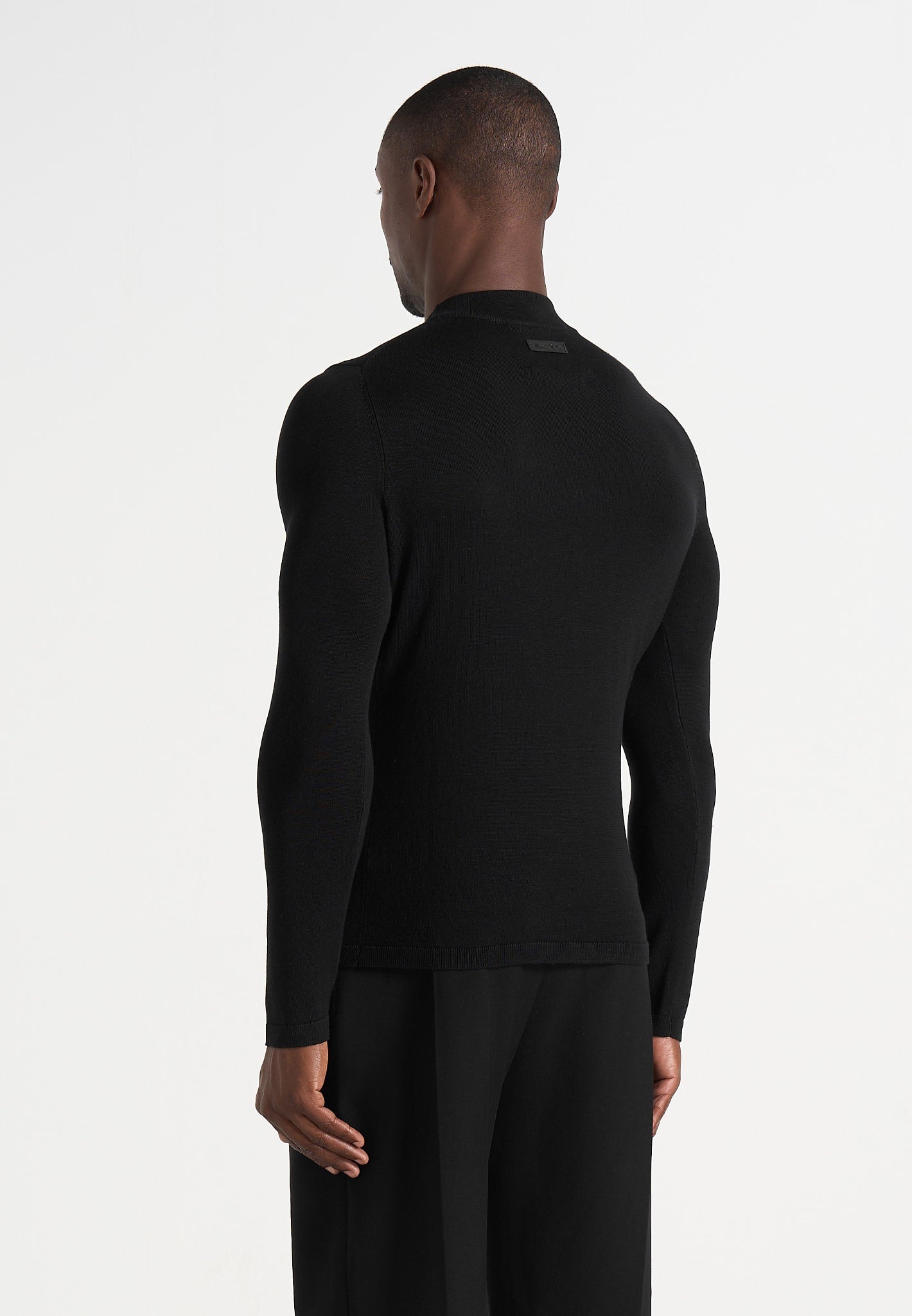 KW003 - Fitted Mock Neck Wool-Blend Sweater - Black