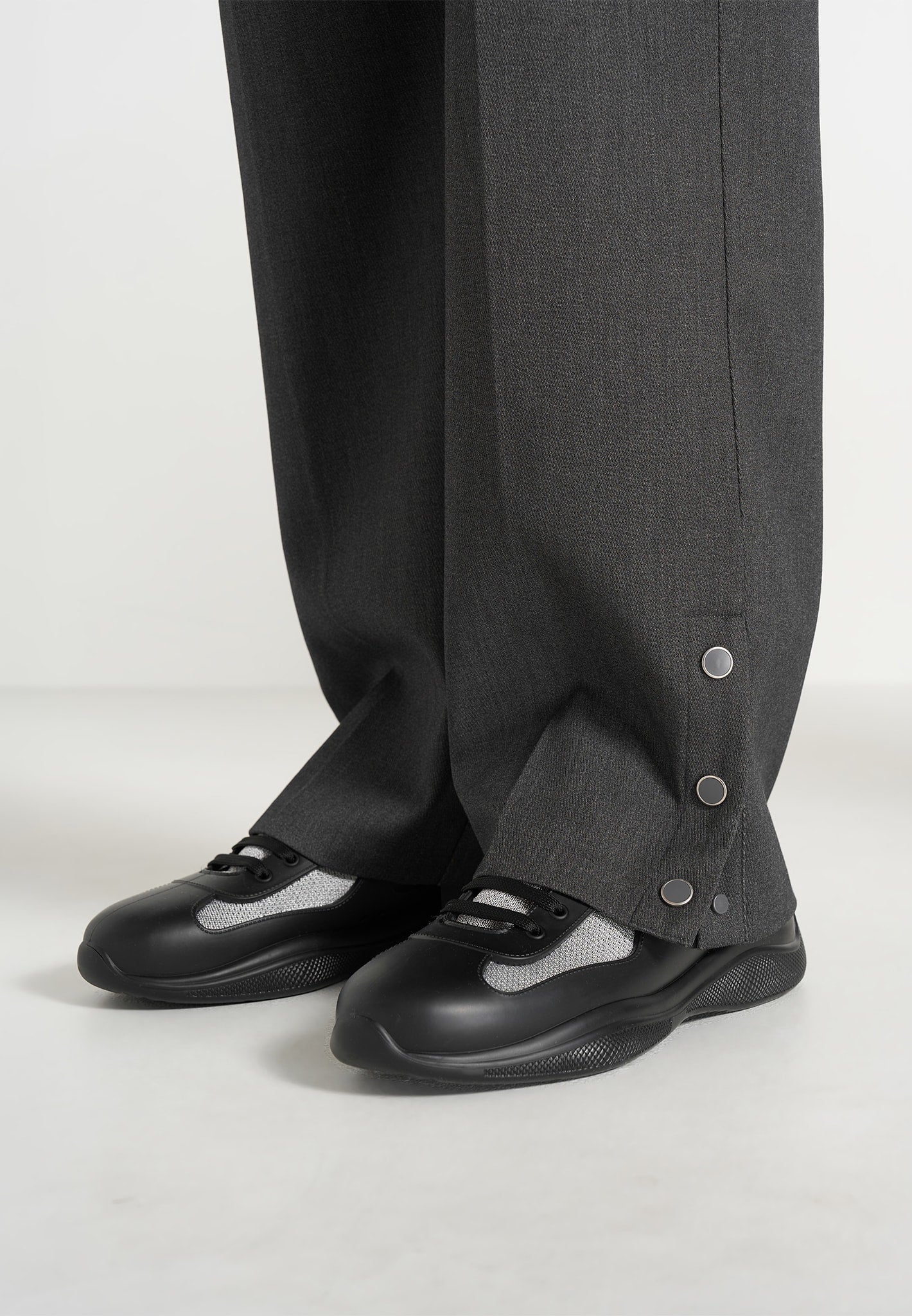 Boris - Tailored Button Cuff Pants - Grey