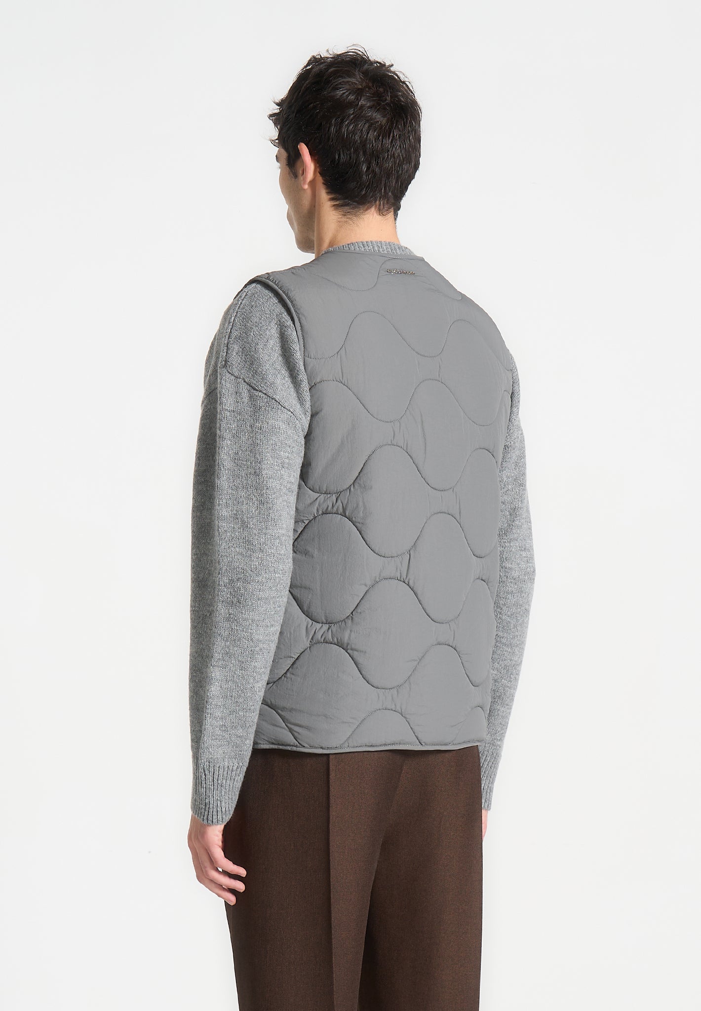 quilted-pattern-gilet-grey