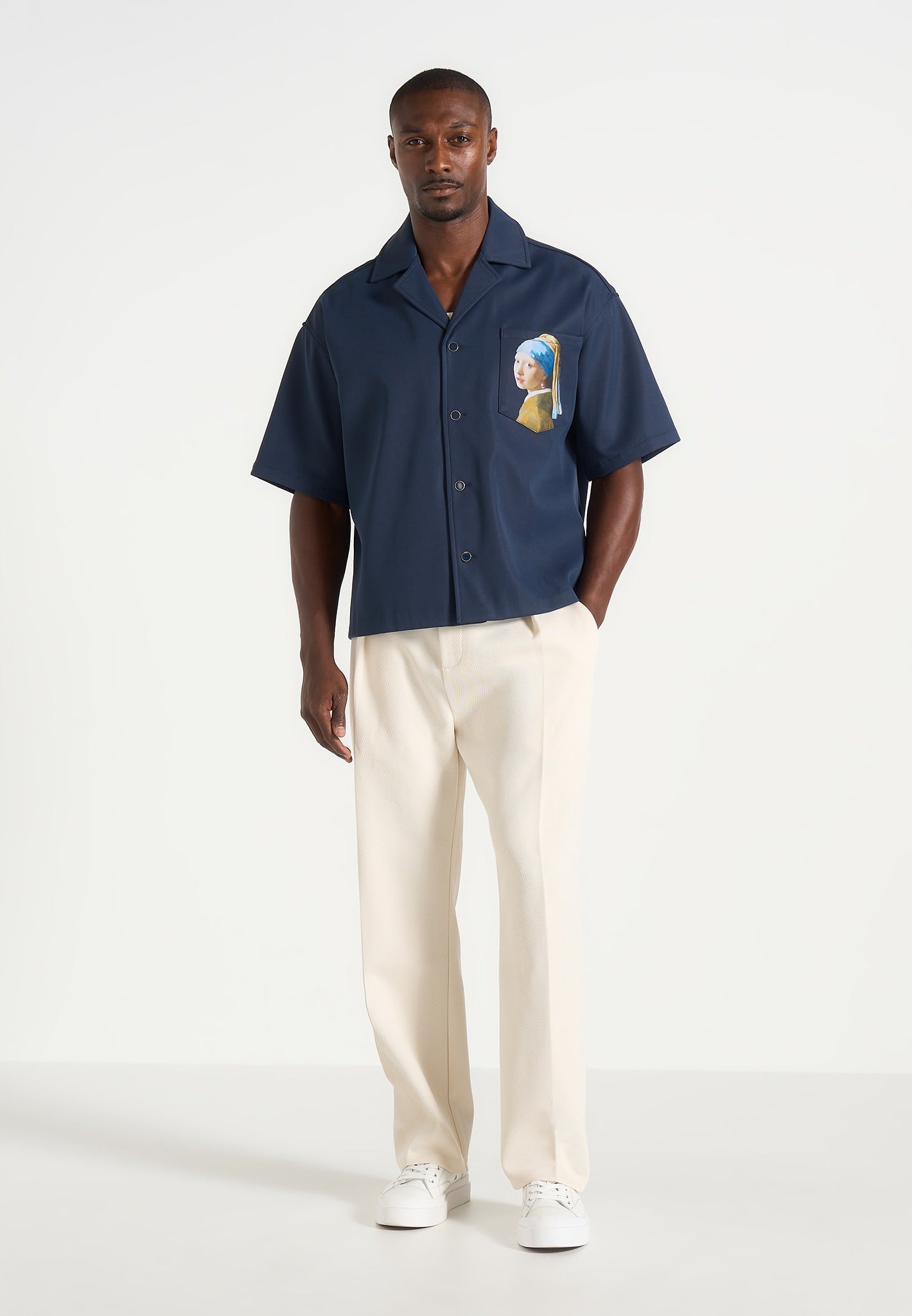 stephane-a-girl-with-a-pearl-earring-boxy-shirt-indigo