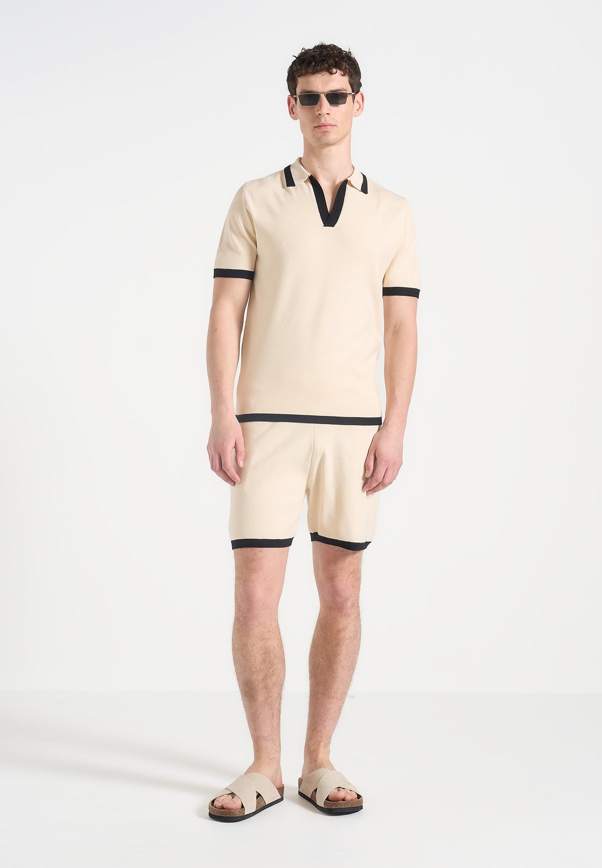 Regis - Contrast Detail Knit Shorts - Cream
