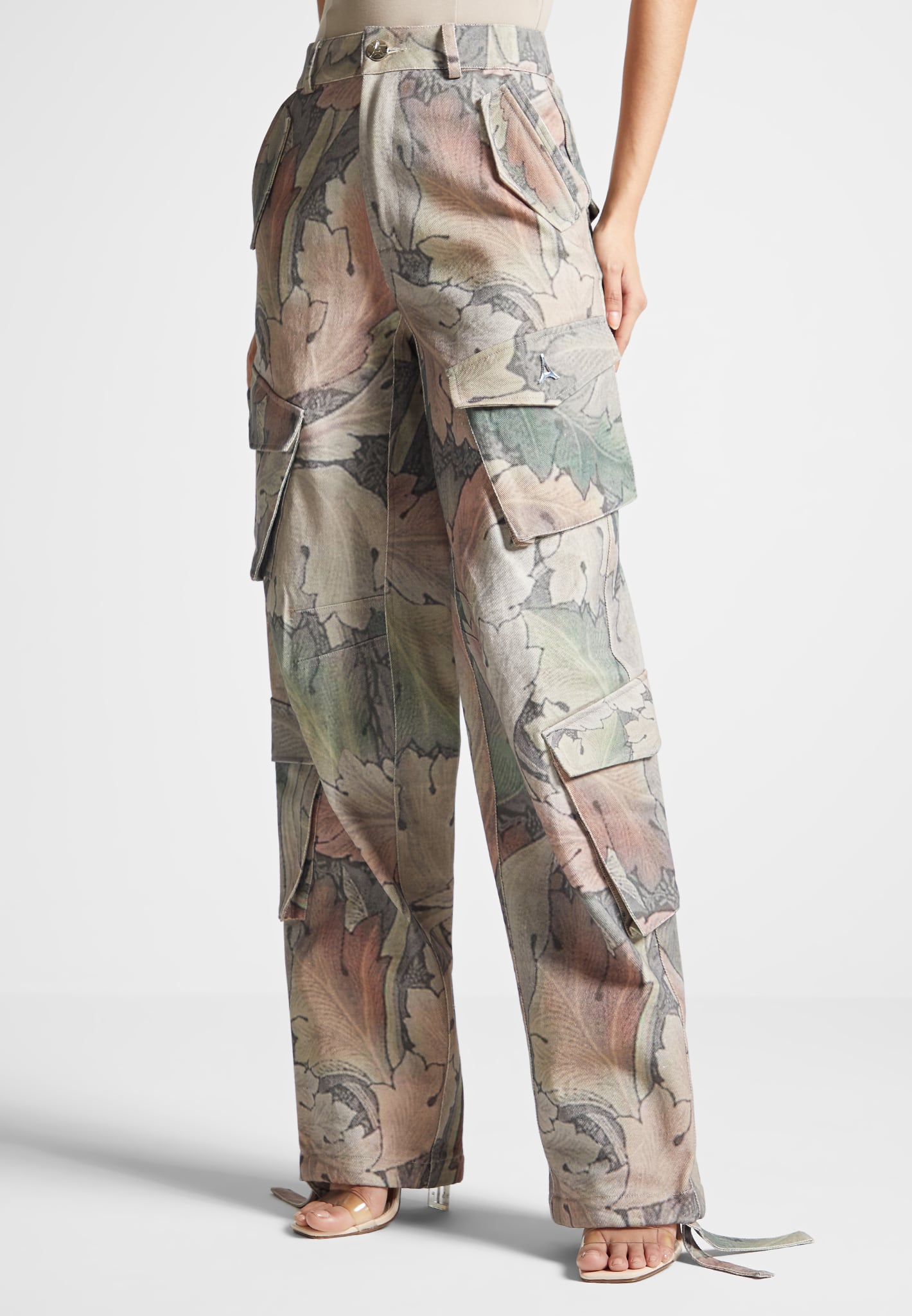 high-waisted-renaissance-camo-cargo-pants-multi