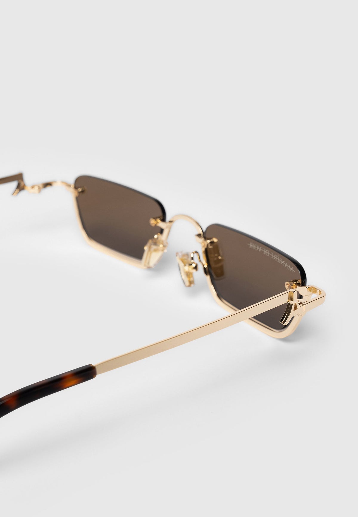kai-frameless-sunglasses-gold