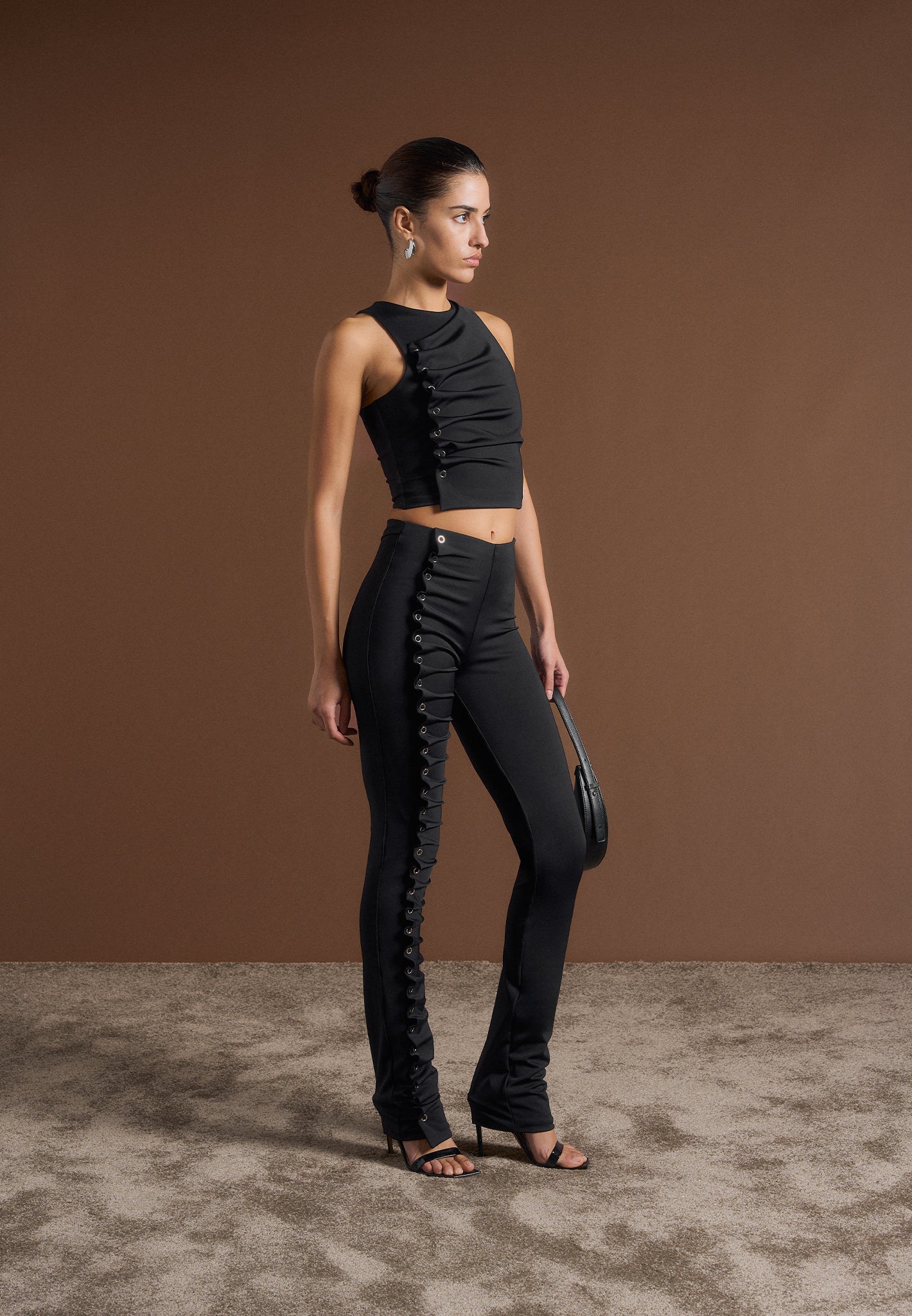 eyelet-detail-tacked-leggings-black 