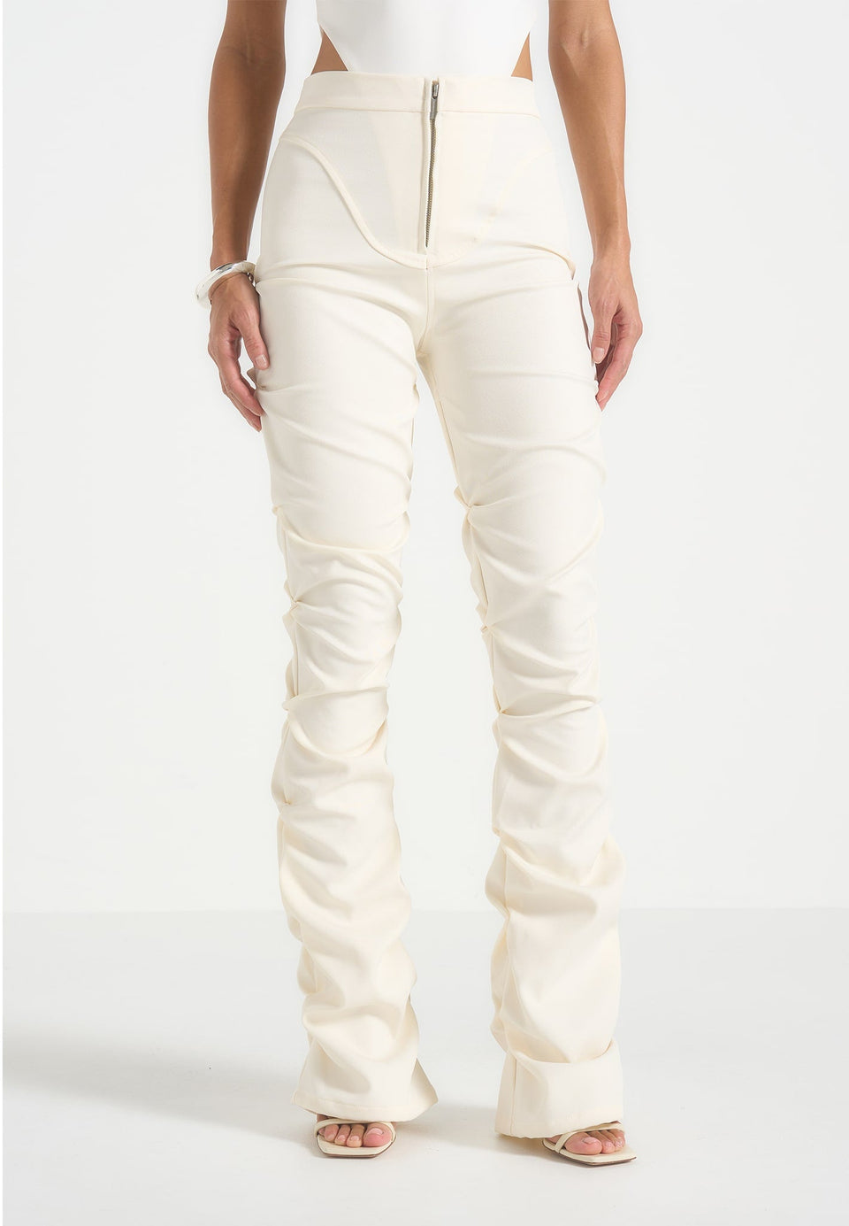 caroline-tacked-twill-fit-and-flare-trousers-white