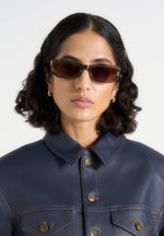 Milan - Curved-Frame Sunglasses - Brown