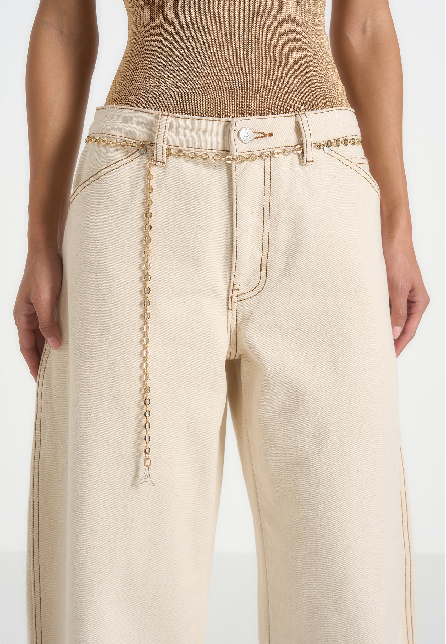 enora-hourglass-jean-with-chain-cream