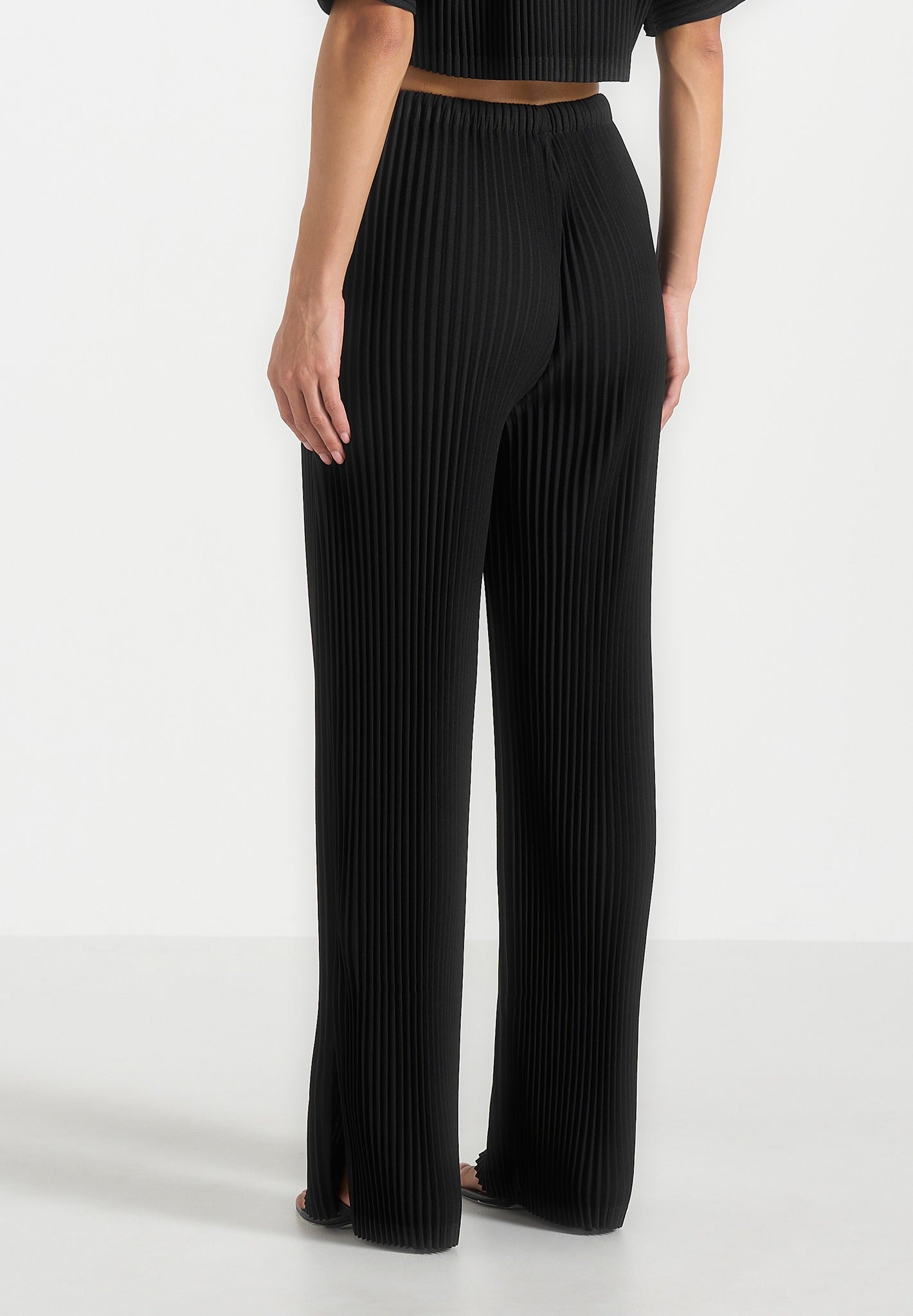 lila-pleated-trouser