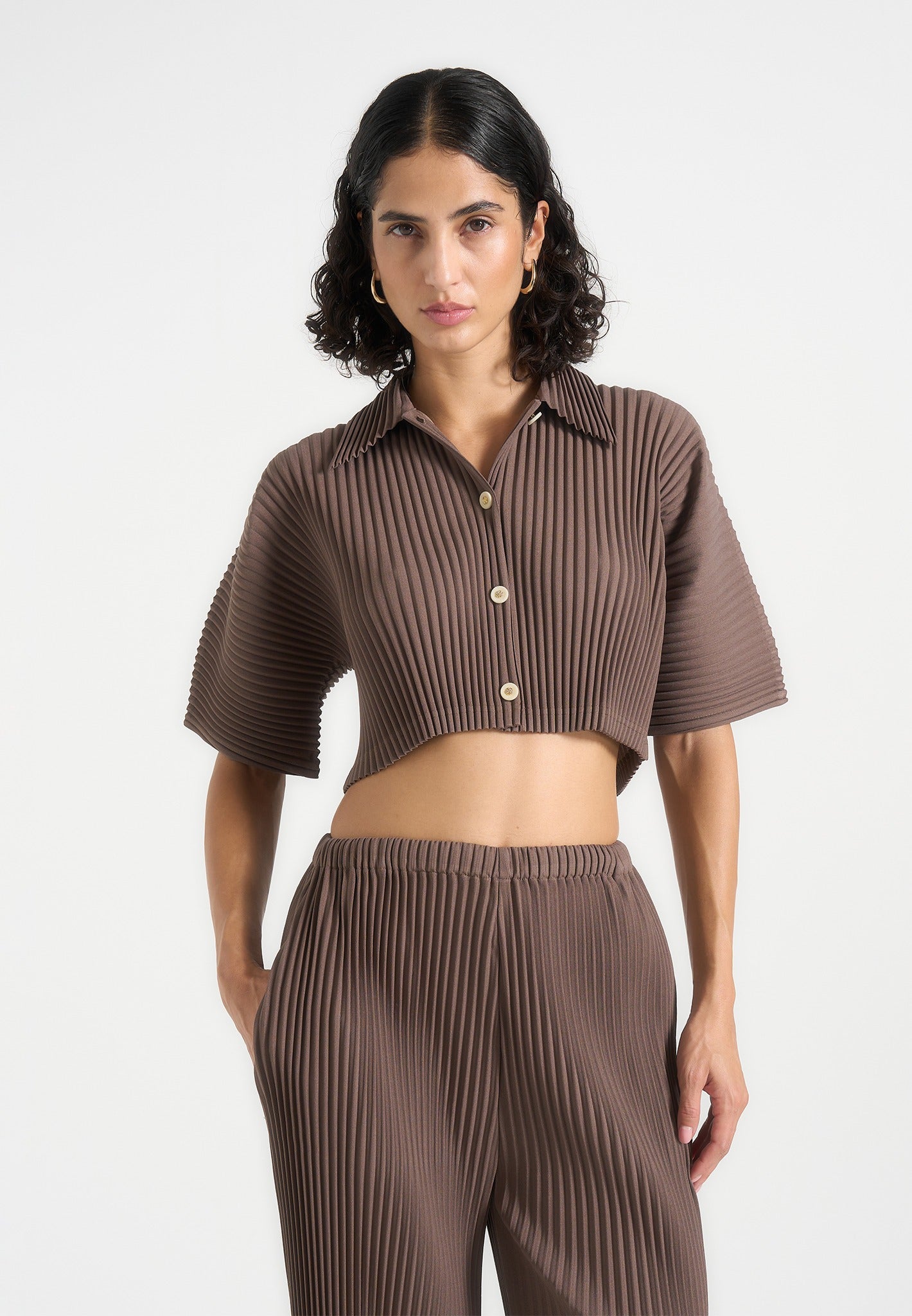 mona-pleated-cropped-shirt-1
