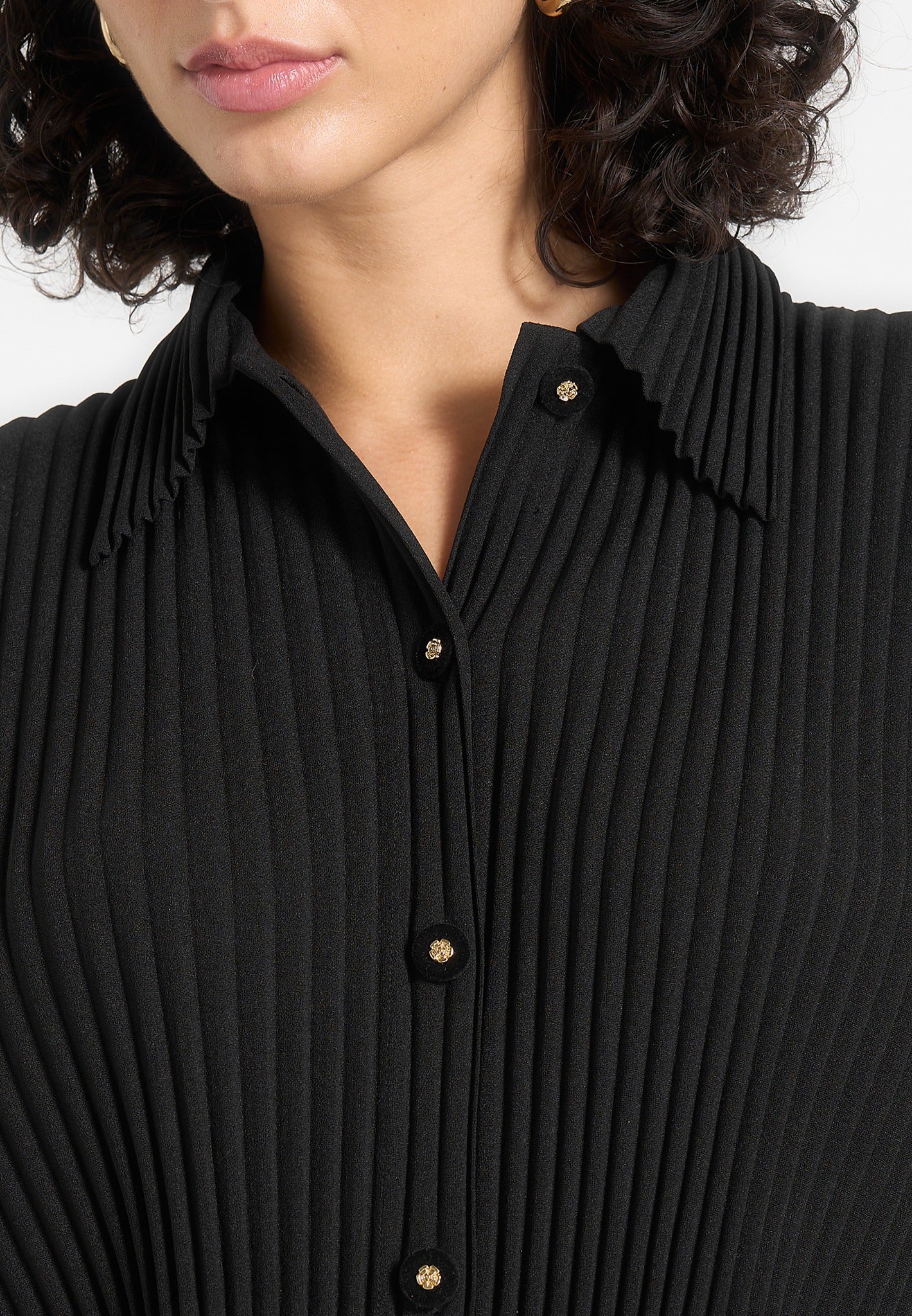 mona-pleated-cropped-shirt